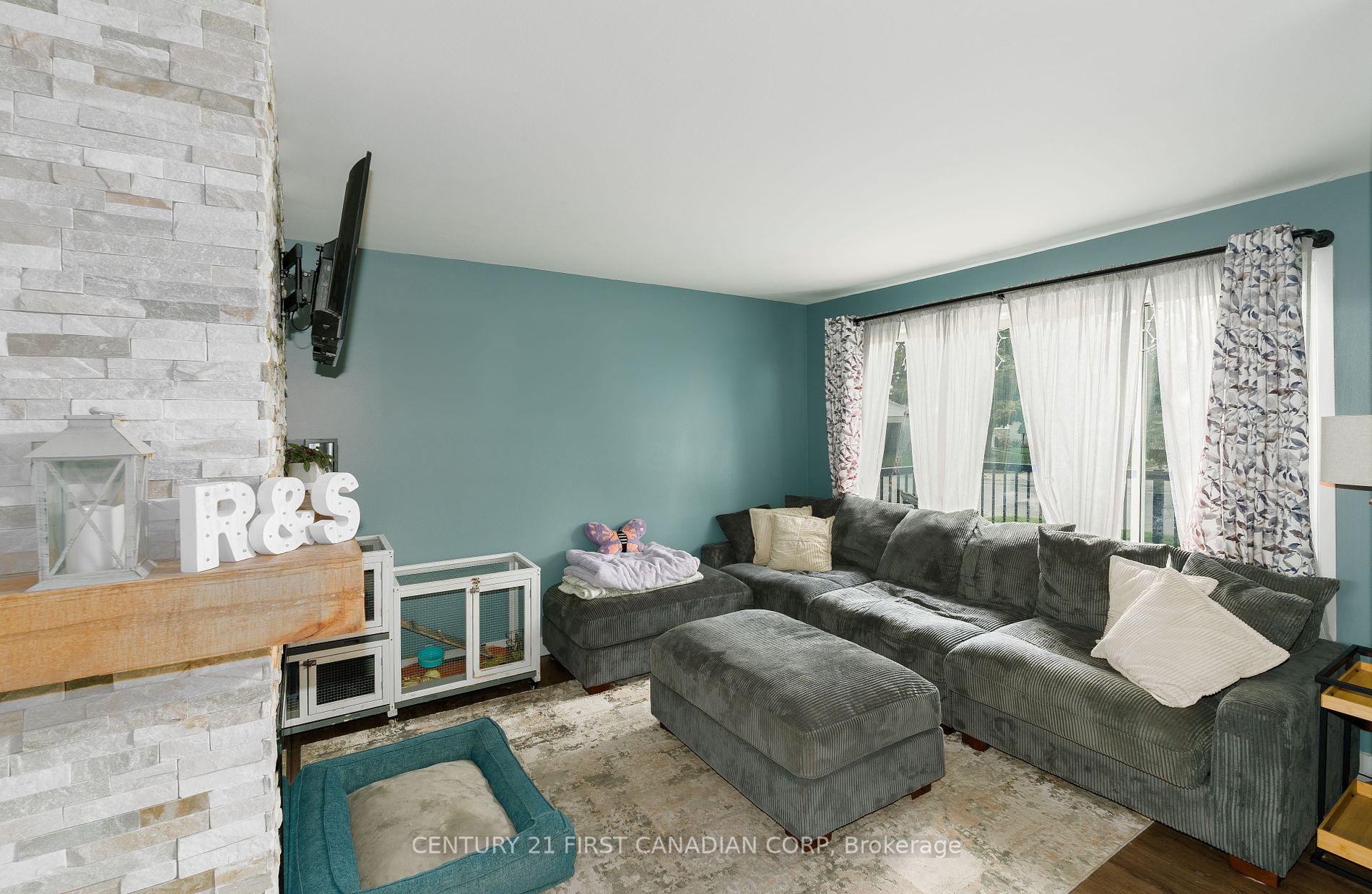 312 Admiral Dr Property Photo 16
