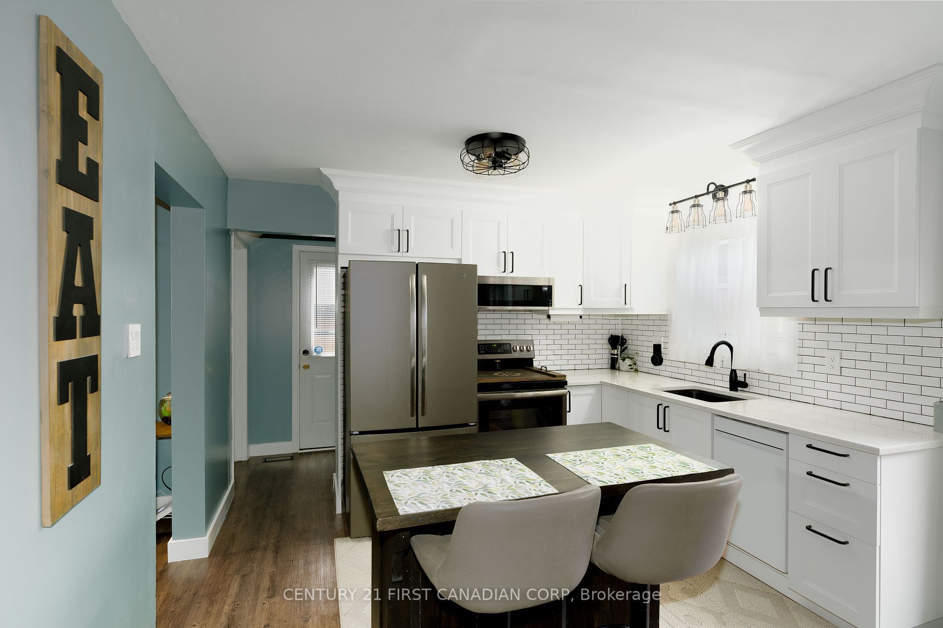 312 Admiral Dr Property Photo 18