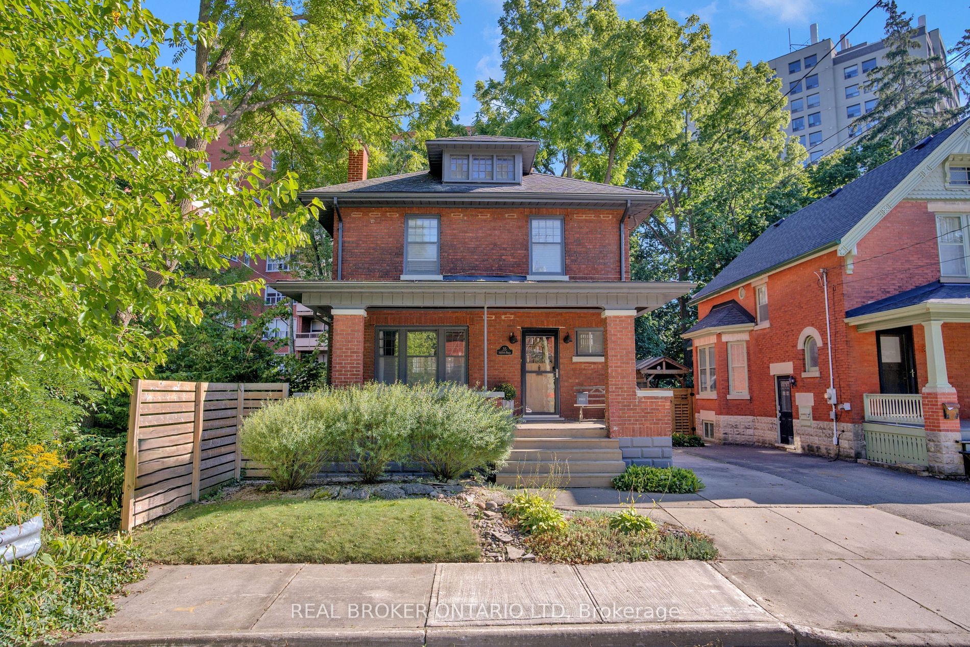 35 Ardaven Pl Property Photo
