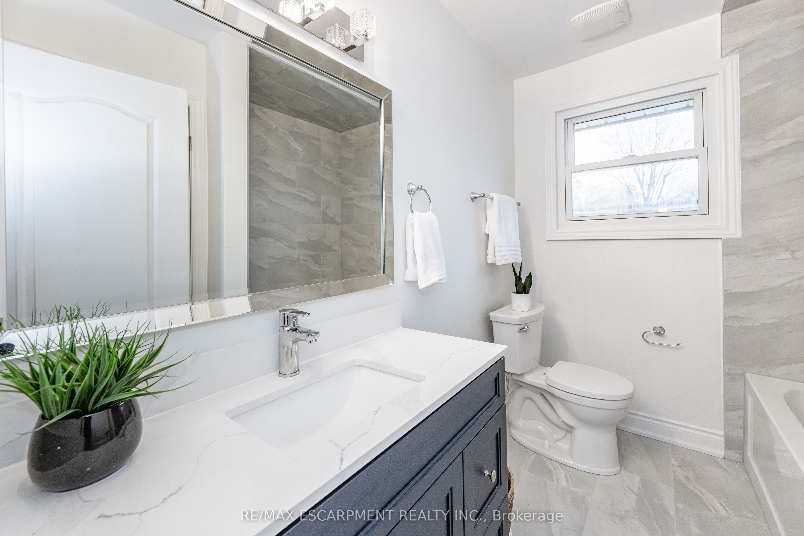 3045 Portage Road Property Photo 14