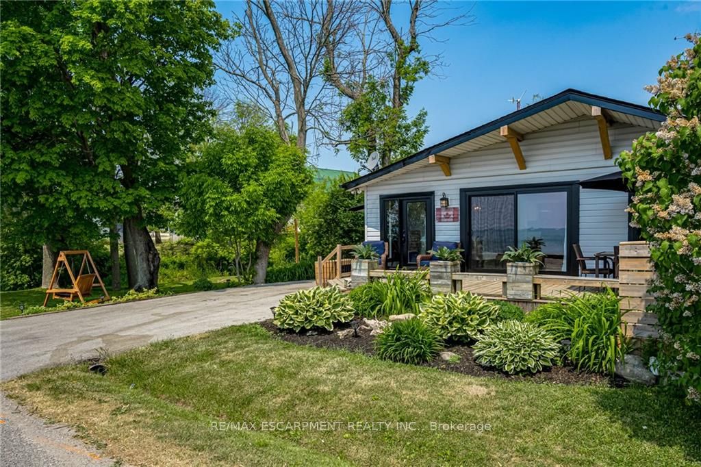 71 Lakeshore Rd Property Photo 25