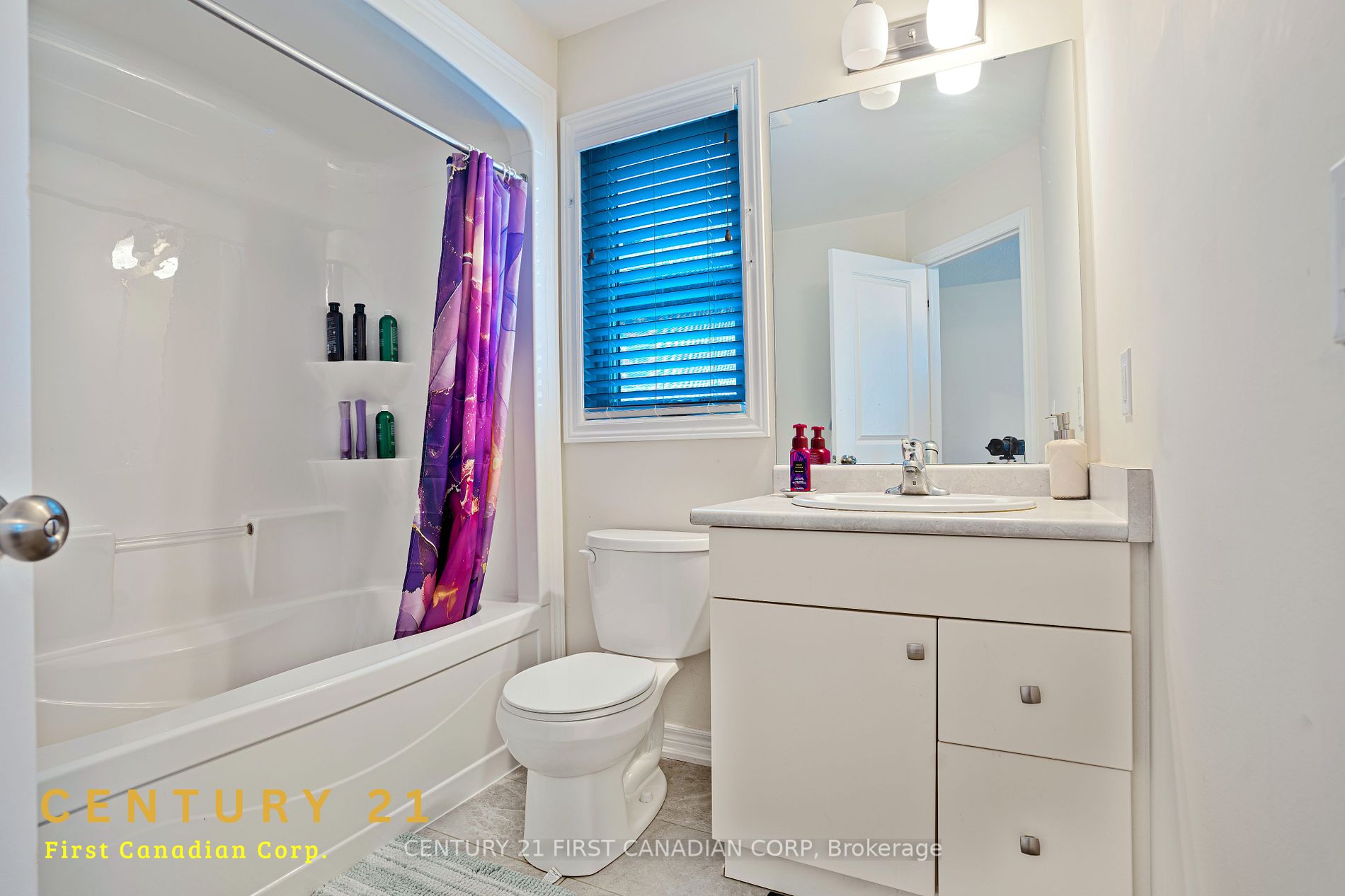 7768 Ascot Circ 67 Property Photo 8