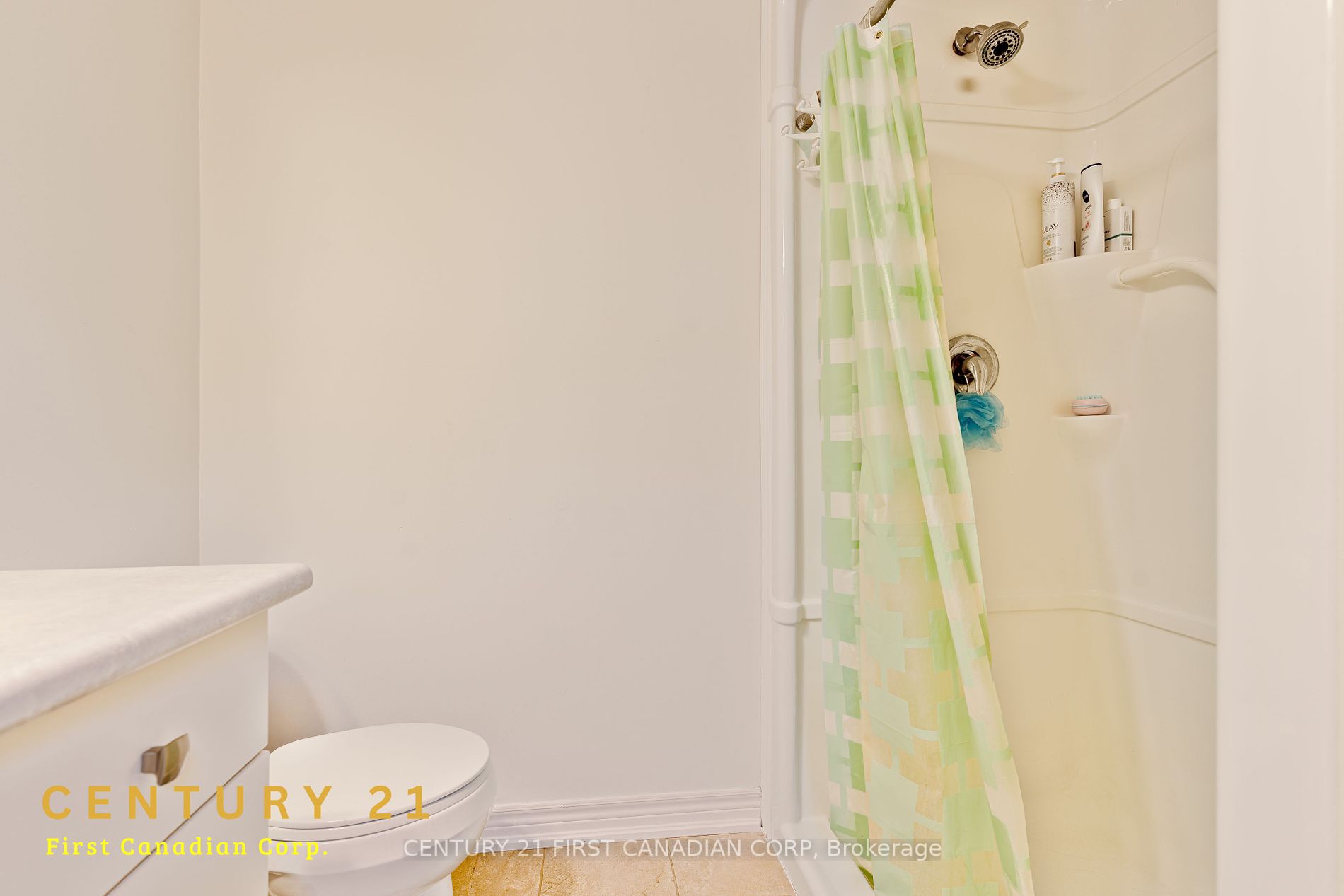 7768 Ascot Circ 67 Property Photo 9