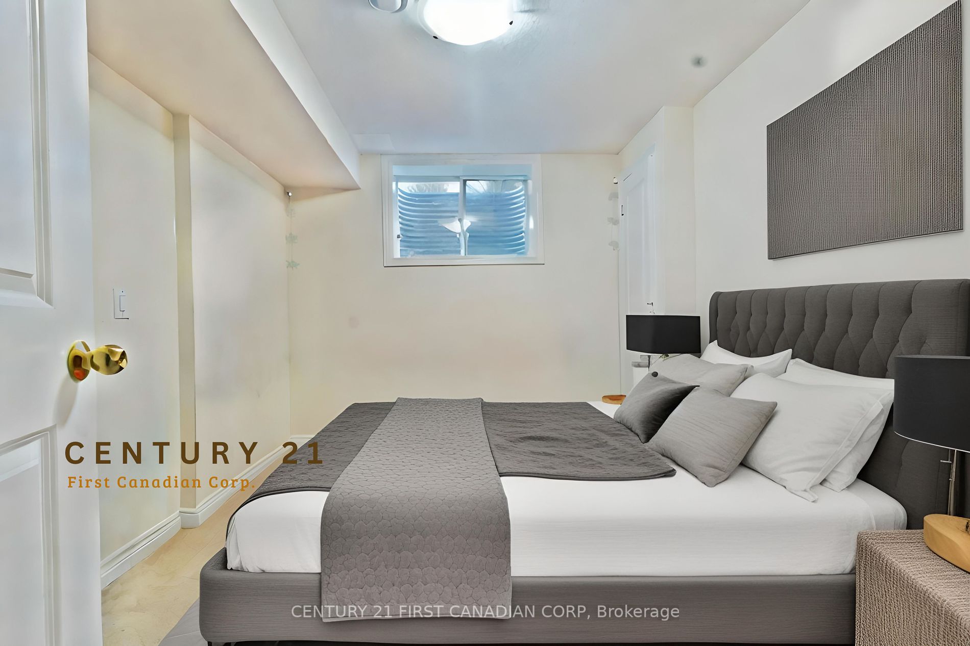 7768 Ascot Circ 67 Property Photo 14