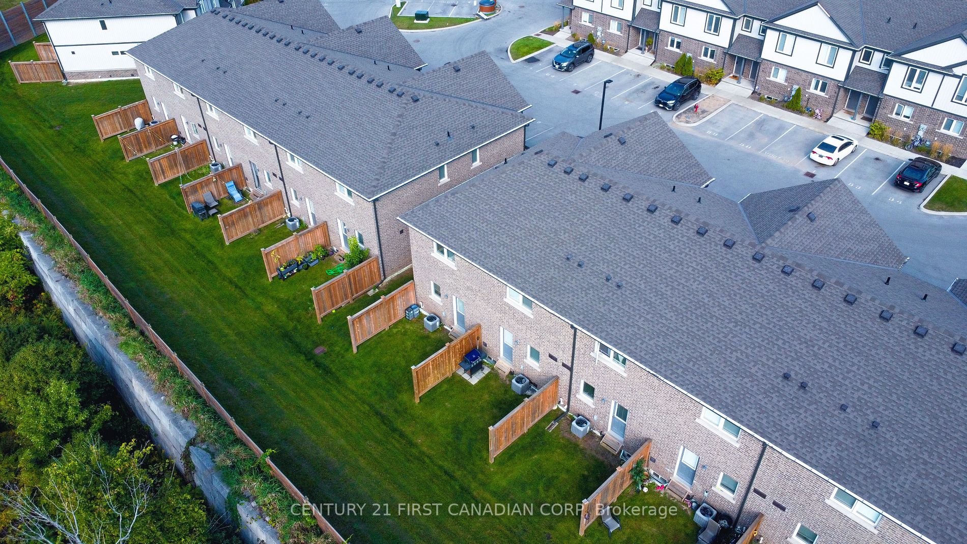 7768 Ascot Circ 67 Property Photo 27