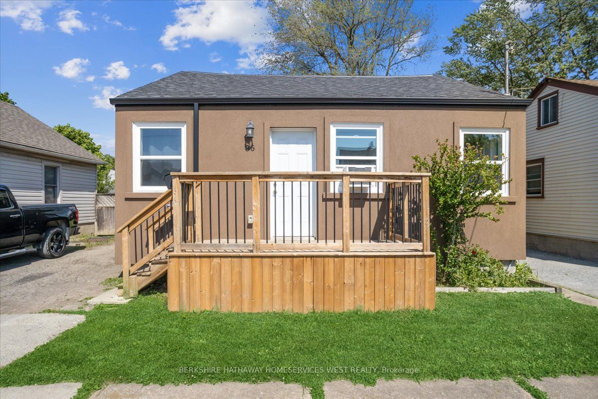 36 Sherbourne St Property Photo 1