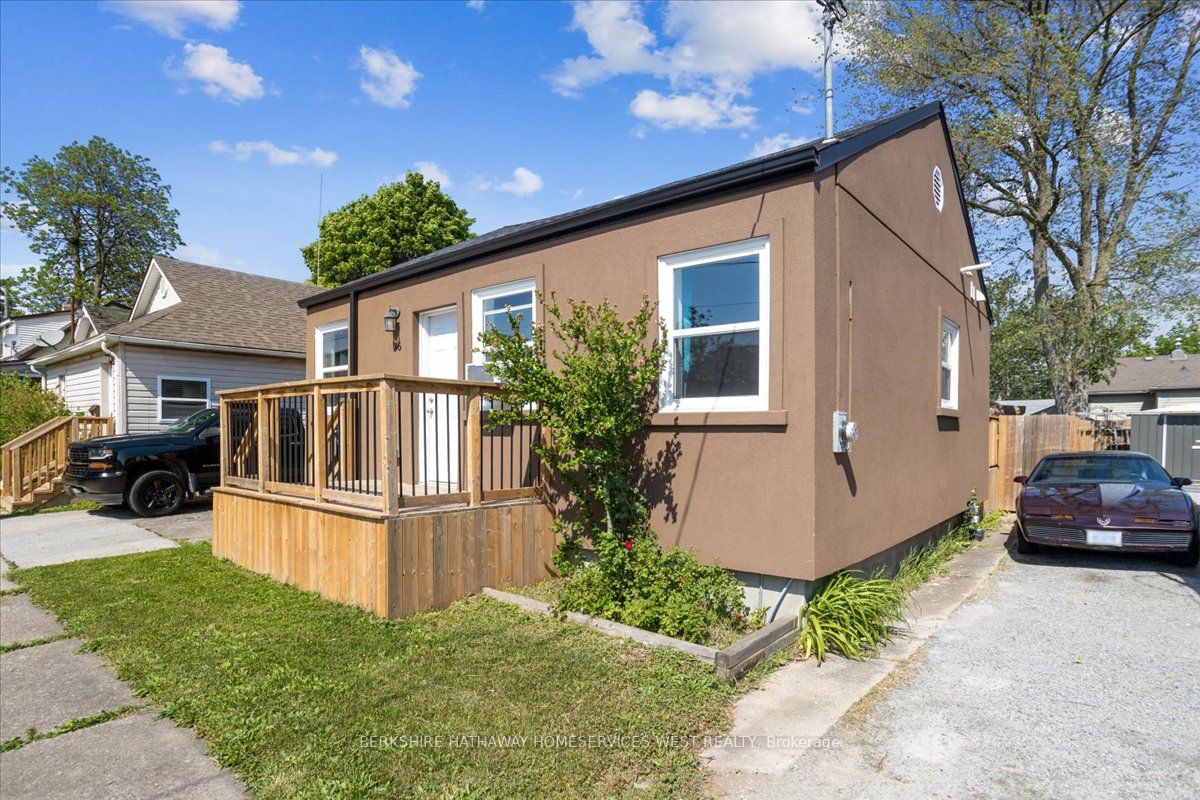 36 Sherbourne St Property Photo 12