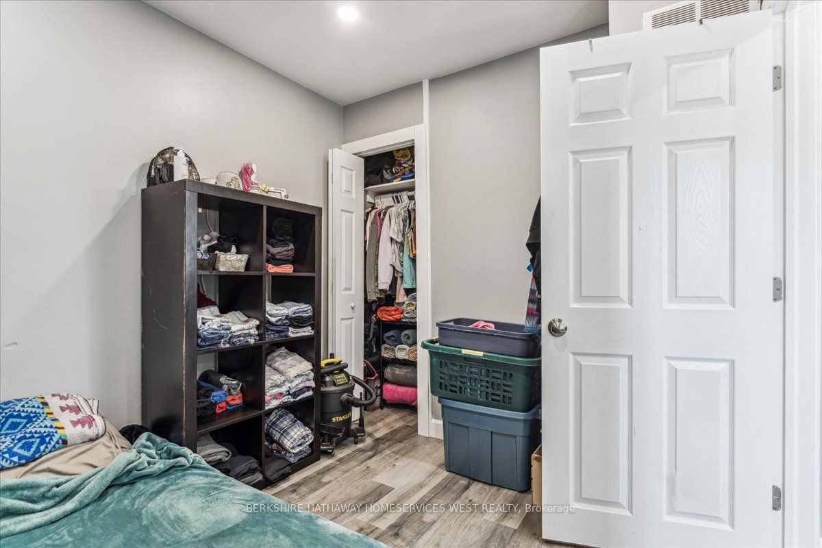 36 Sherbourne St Property Photo 15