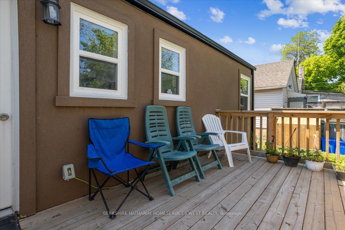 36 Sherbourne St Property Photo 20