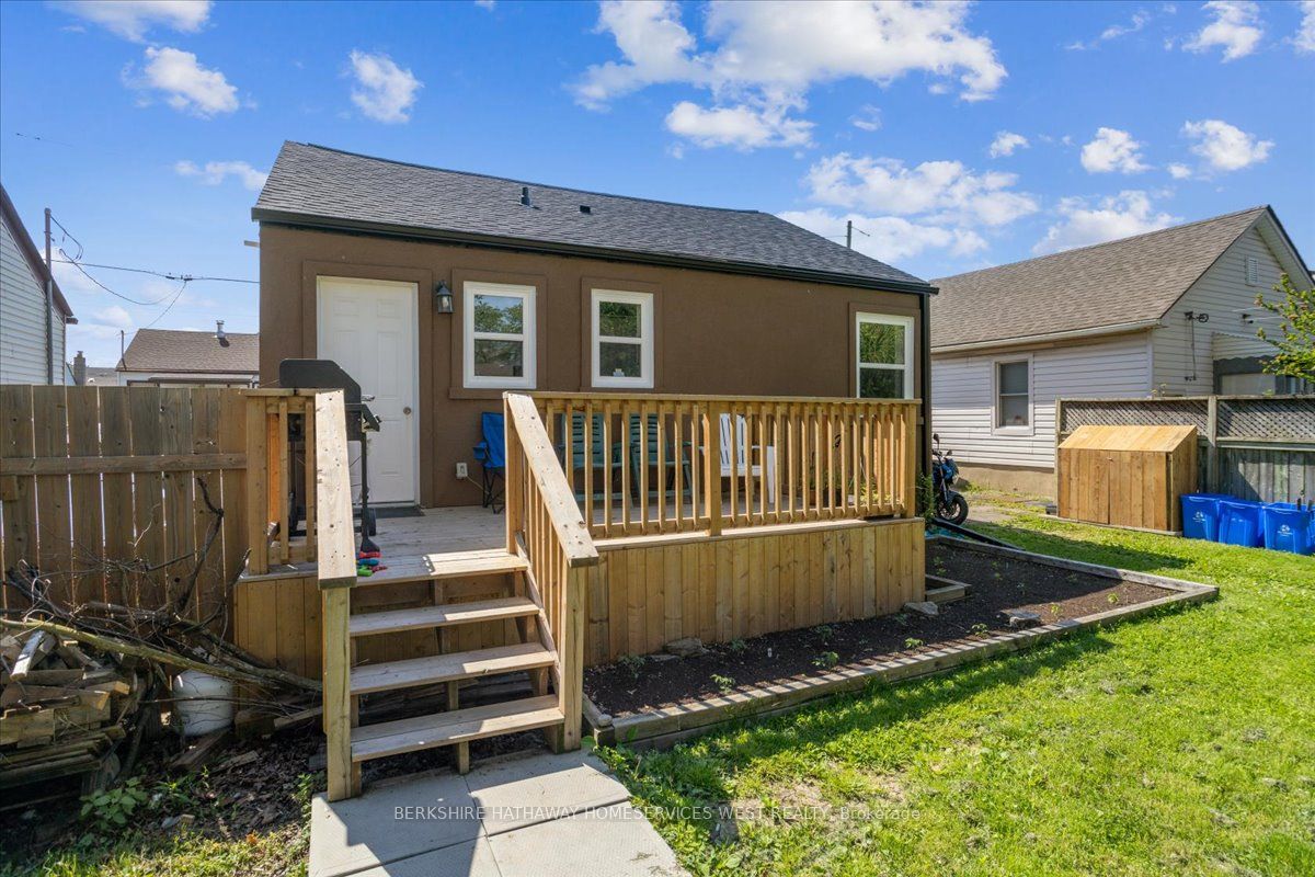 36 Sherbourne St Property Photo 25