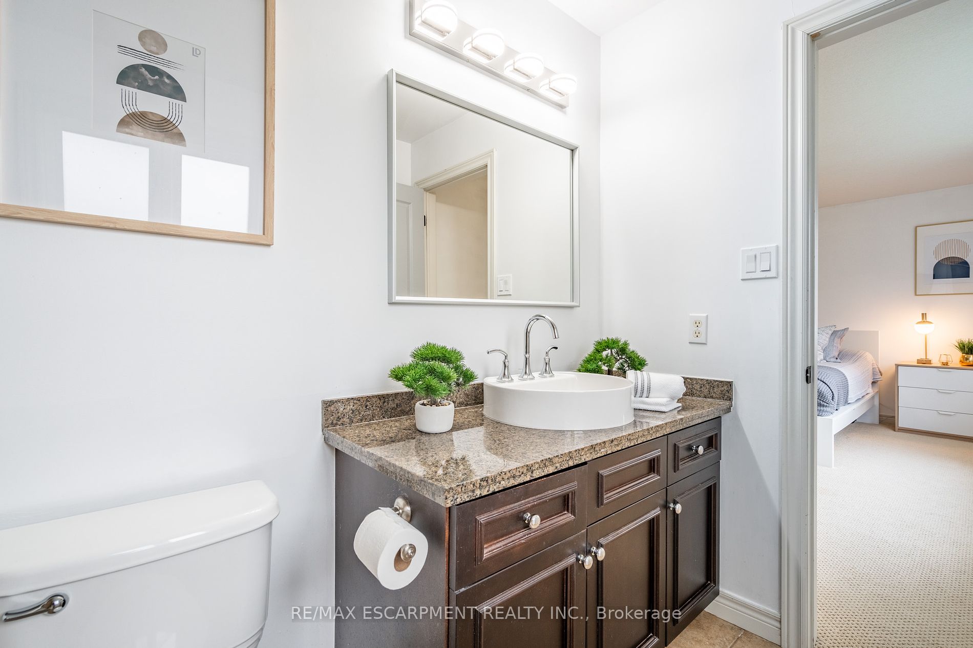 6 Newlove St Property Photo 22