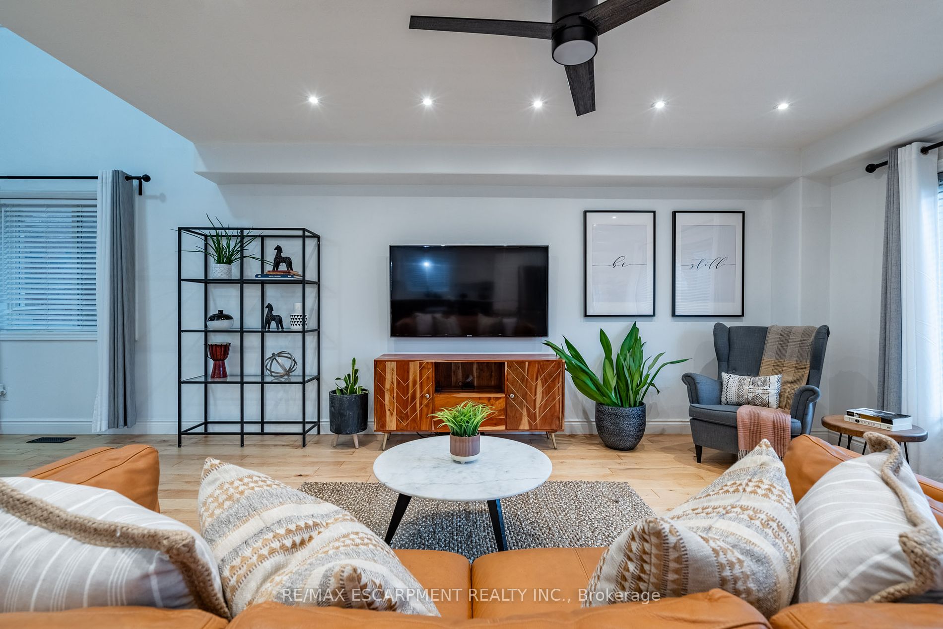 6 Newlove St Property Photo 37