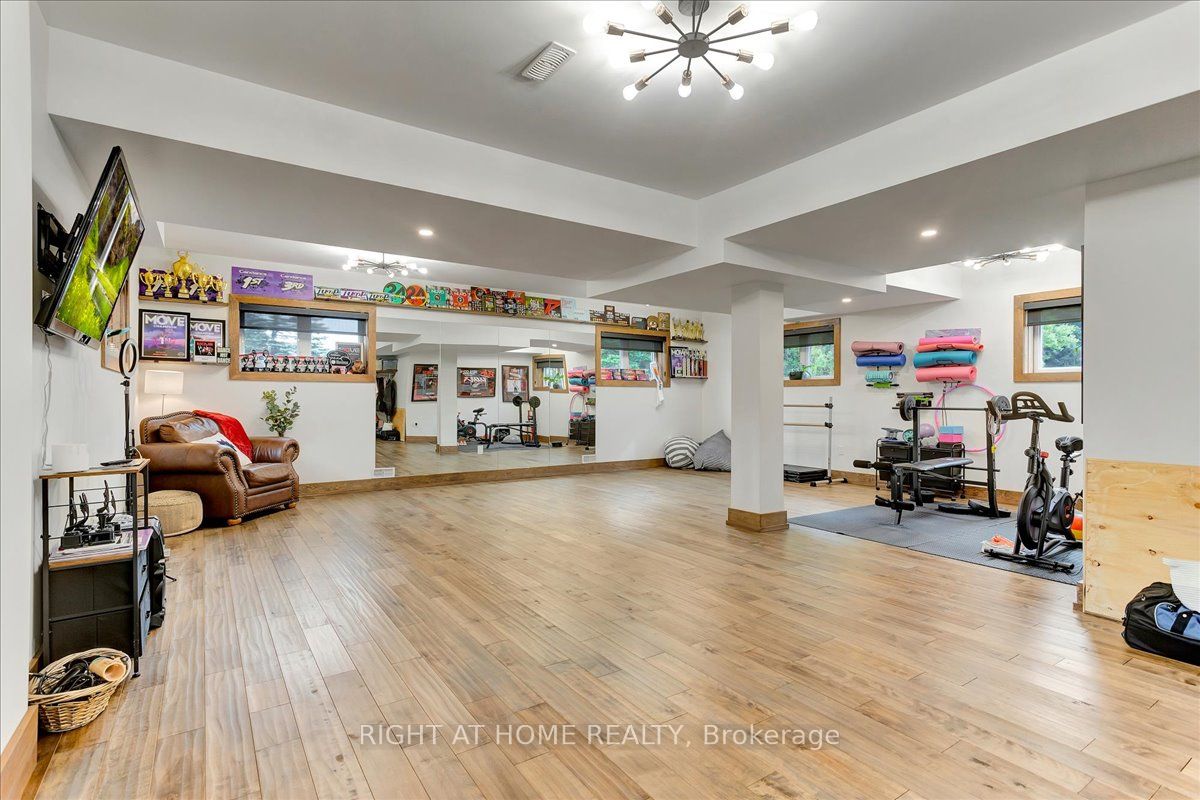 635138 Highway 10 Property Photo 10