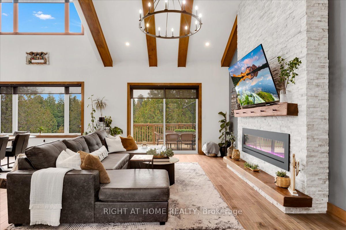 635138 Highway 10 Property Photo 17