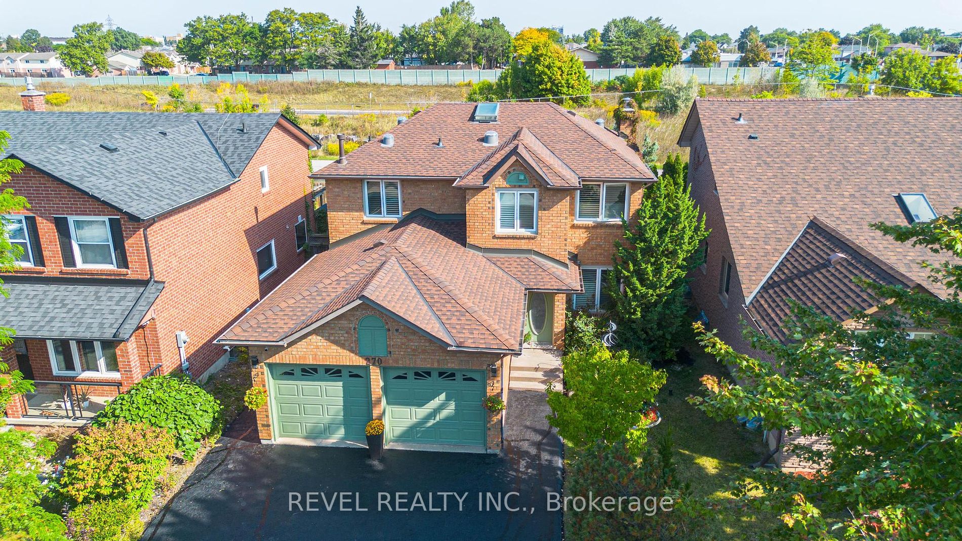 270 Rowntree Dr Property Photo