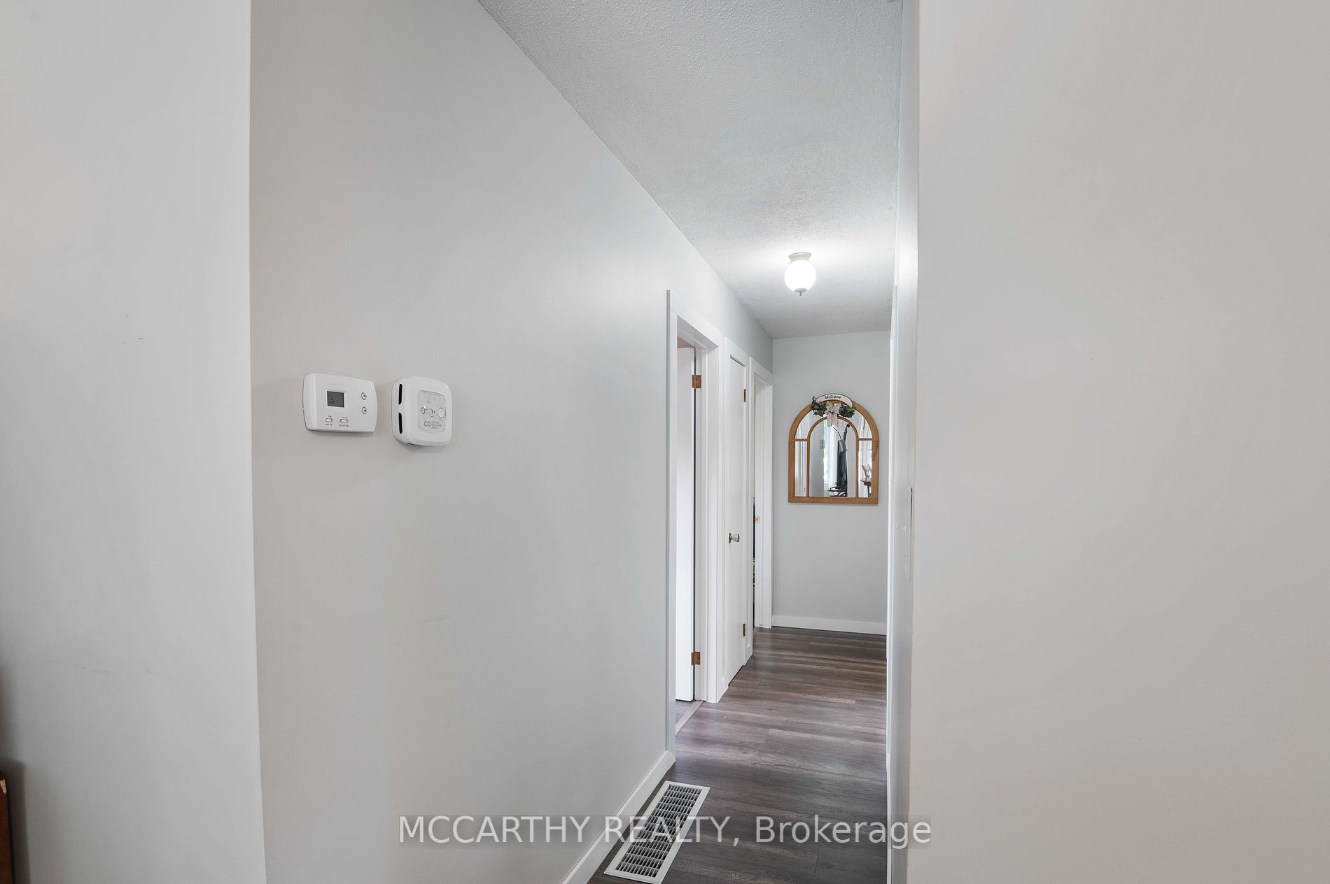 433 First Ave E Property Photo 35