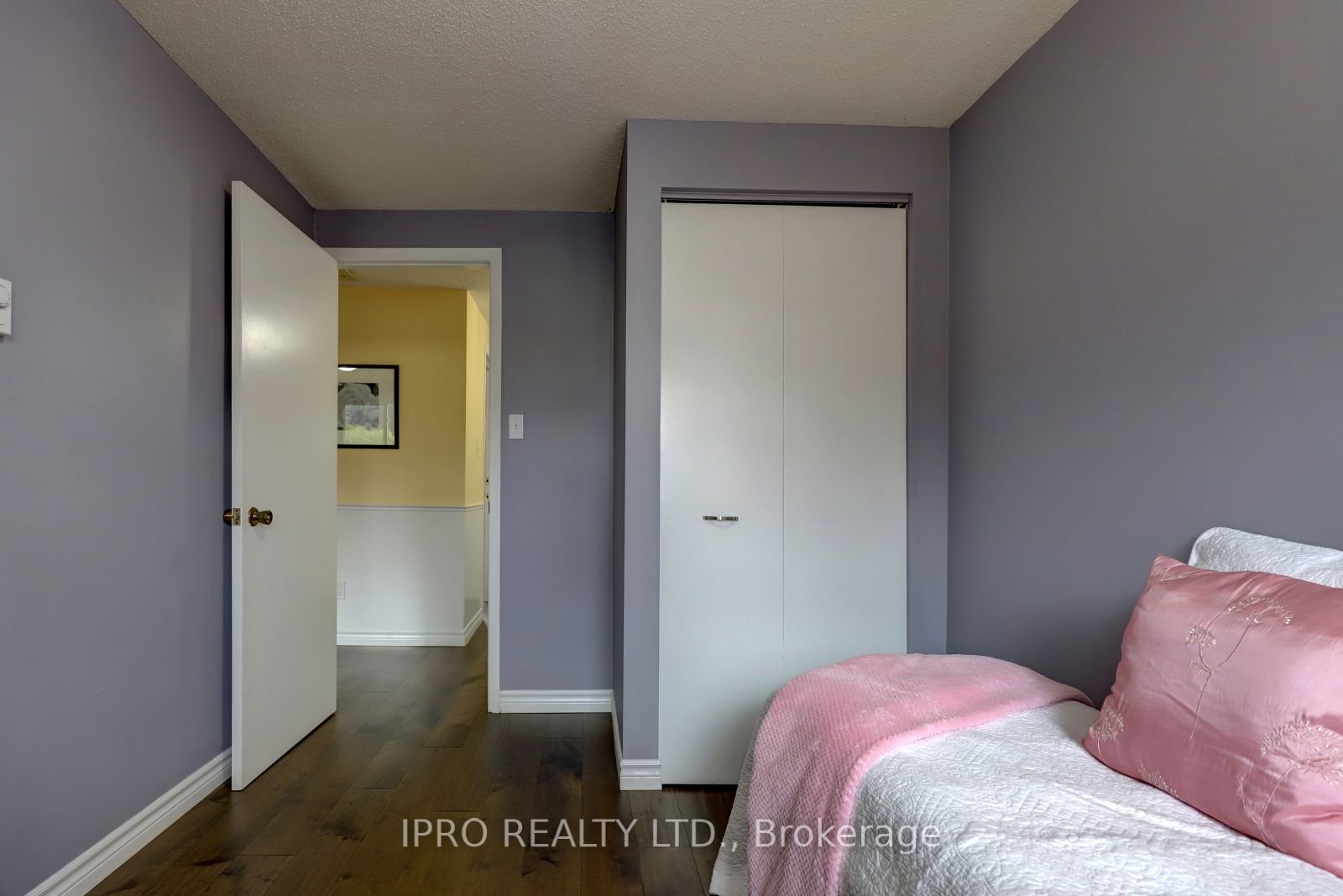 228 Rosebank Pl Property Photo 10