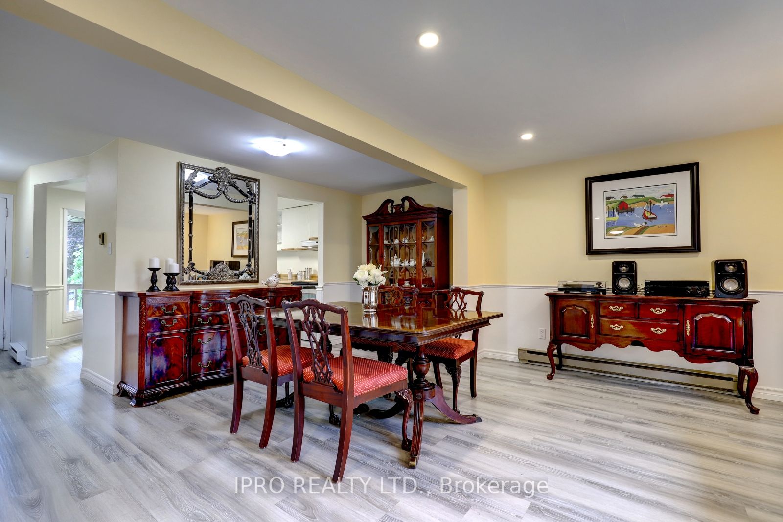 228 Rosebank Pl Property Photo 28
