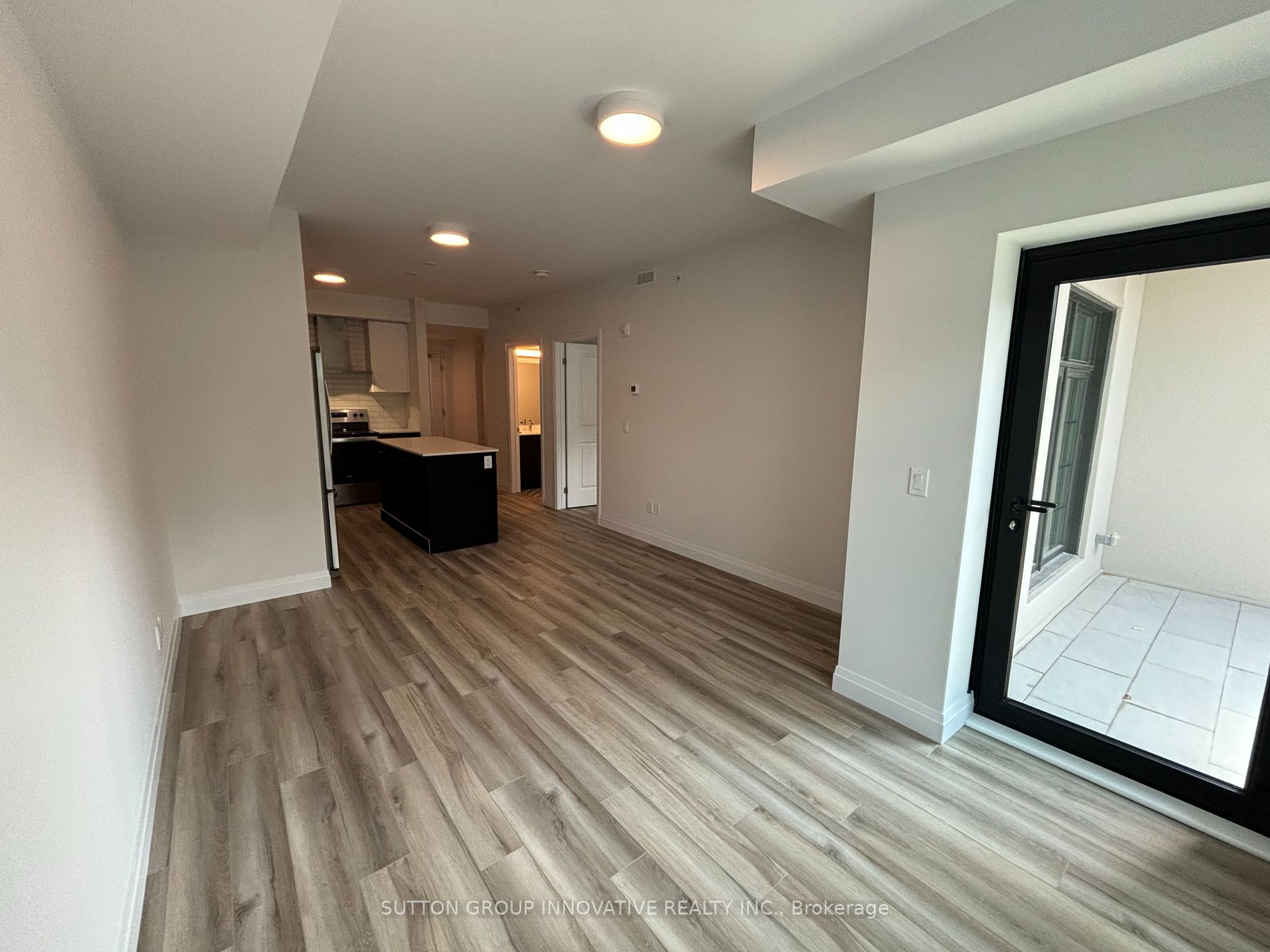 153 Wilson St W 105 Property Photo 5