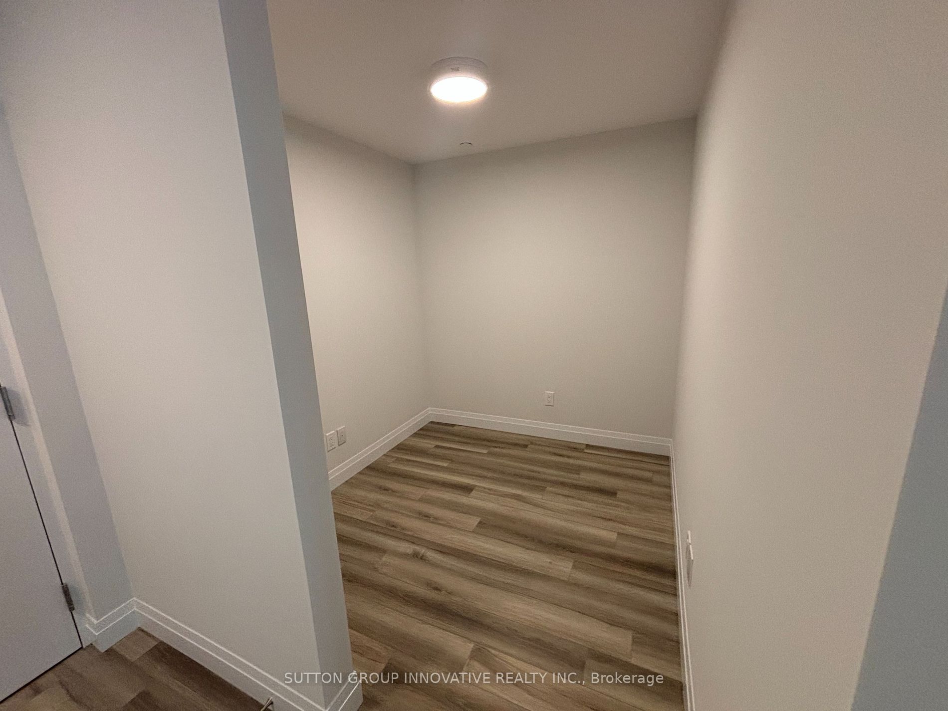 153 Wilson St W 105 Property Photo 7