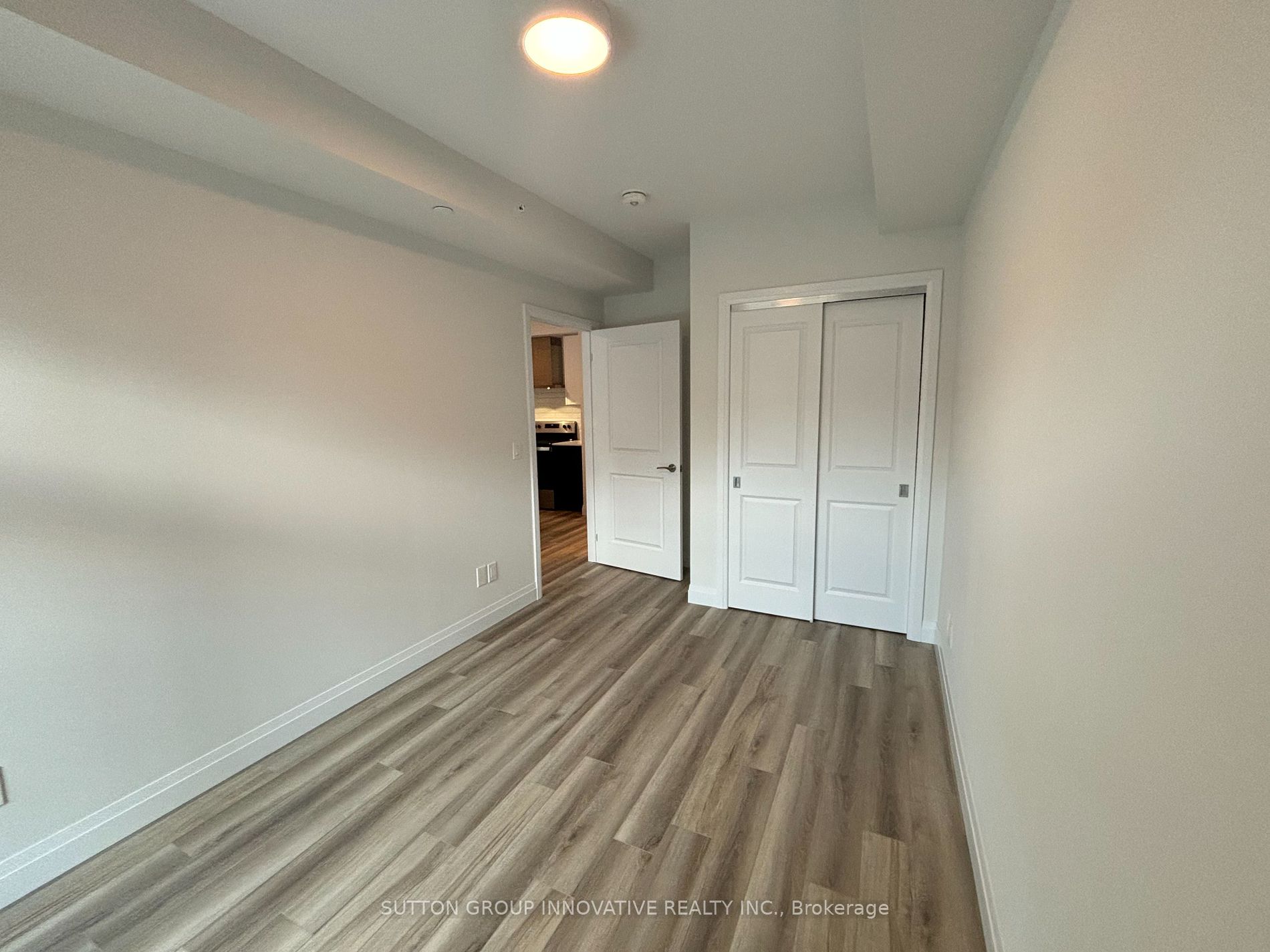 153 Wilson St W 105 Property Photo 14