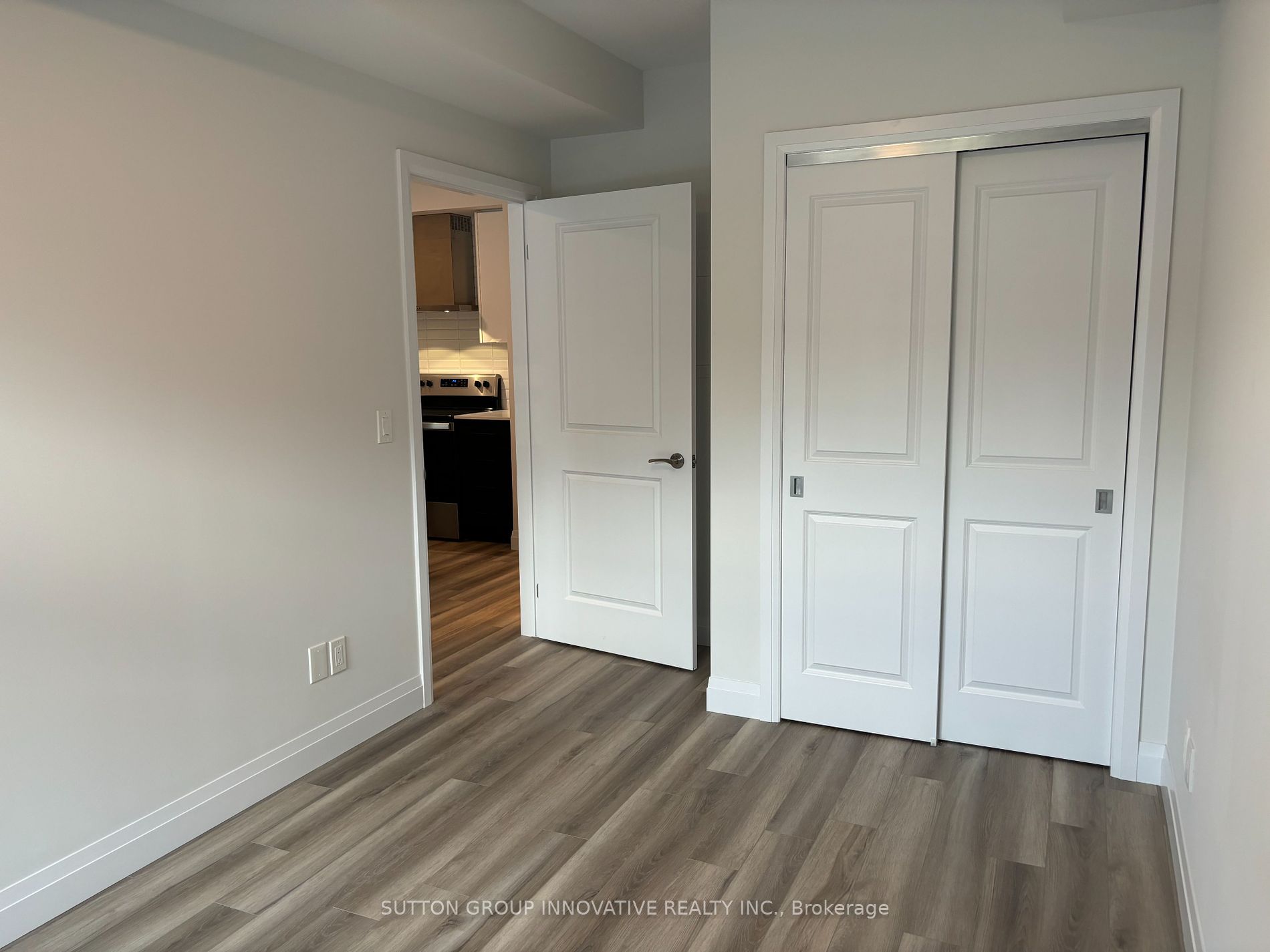 153 Wilson St W 105 Property Photo 15