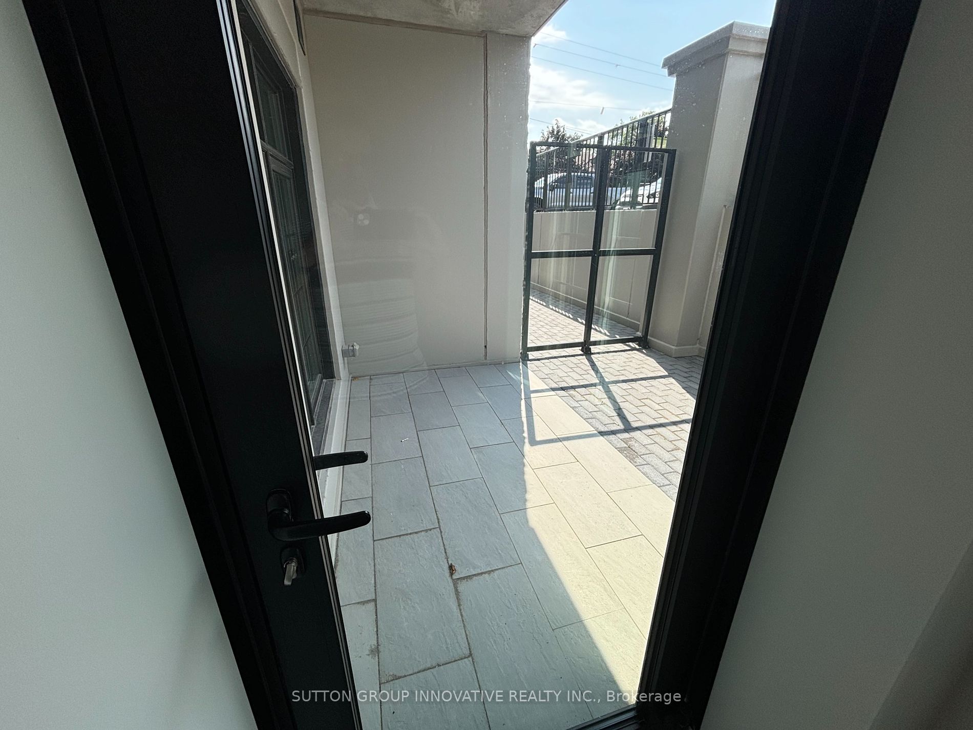 153 Wilson St W 105 Property Photo 19