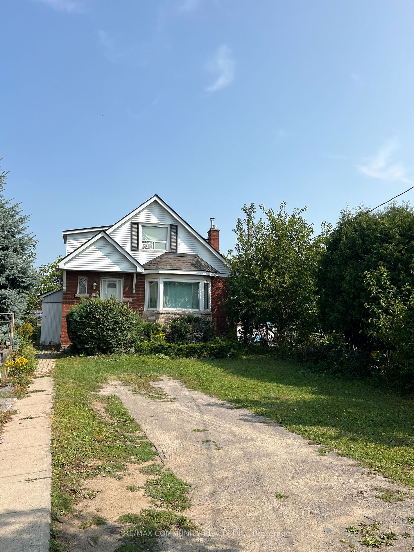 1031 Fennell Ave E Property Photo