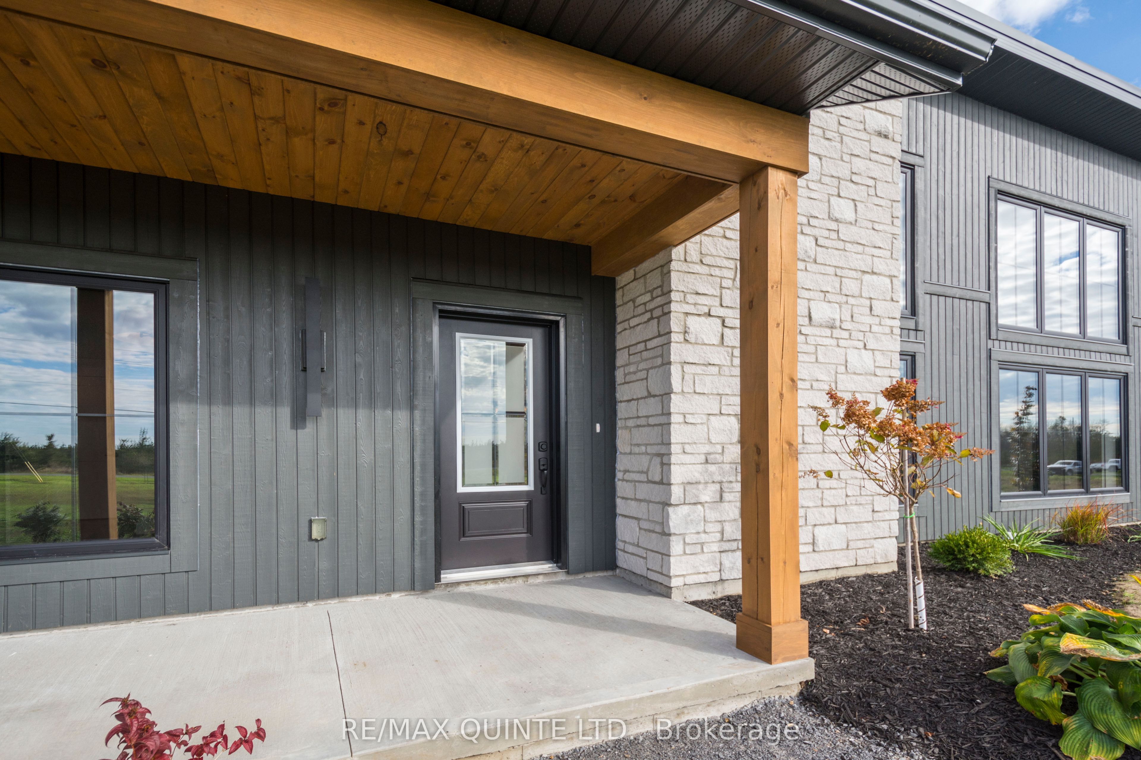 225 Mitchell's Crossroad Property Photo 7