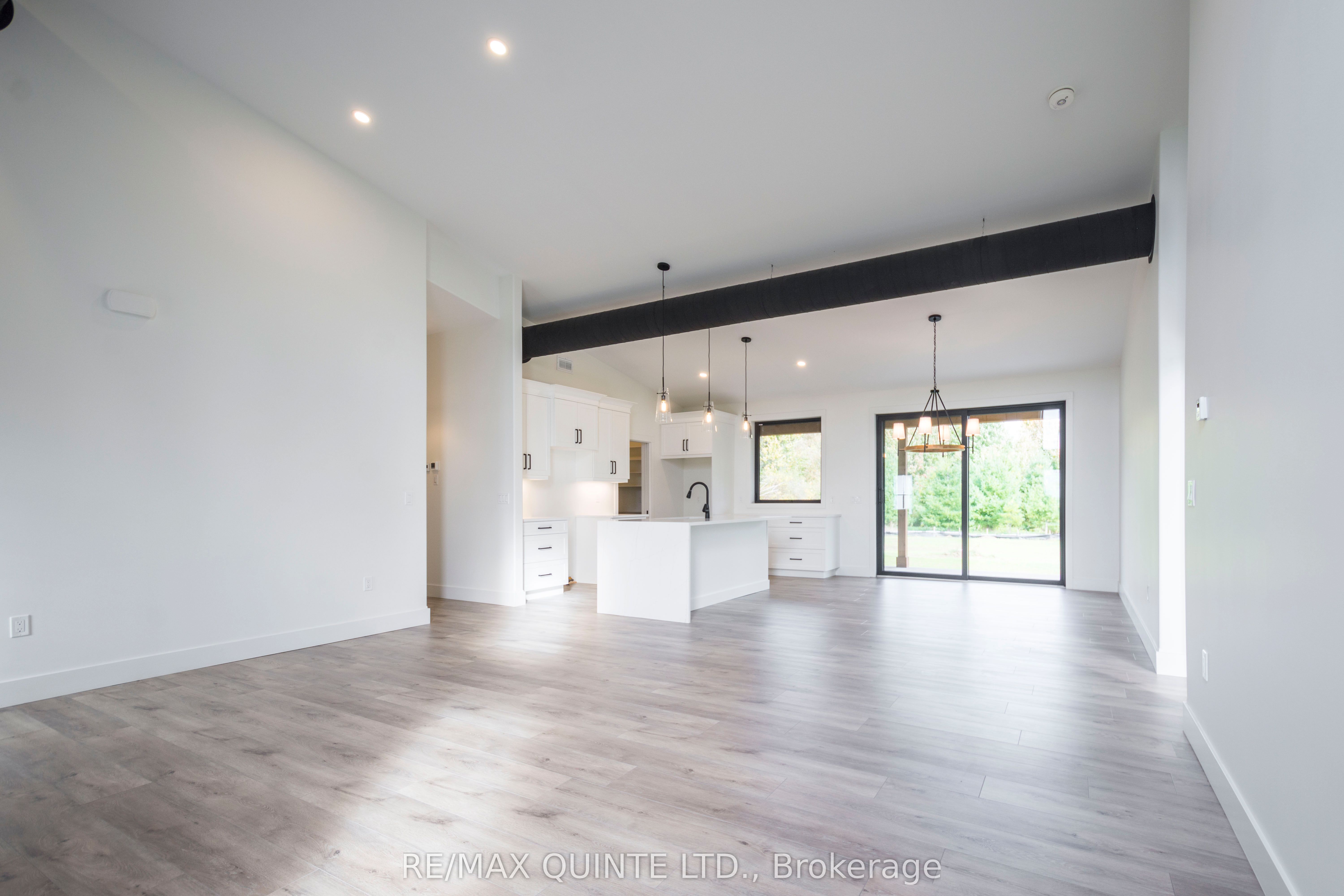 225 Mitchell's Crossroad Property Photo 11