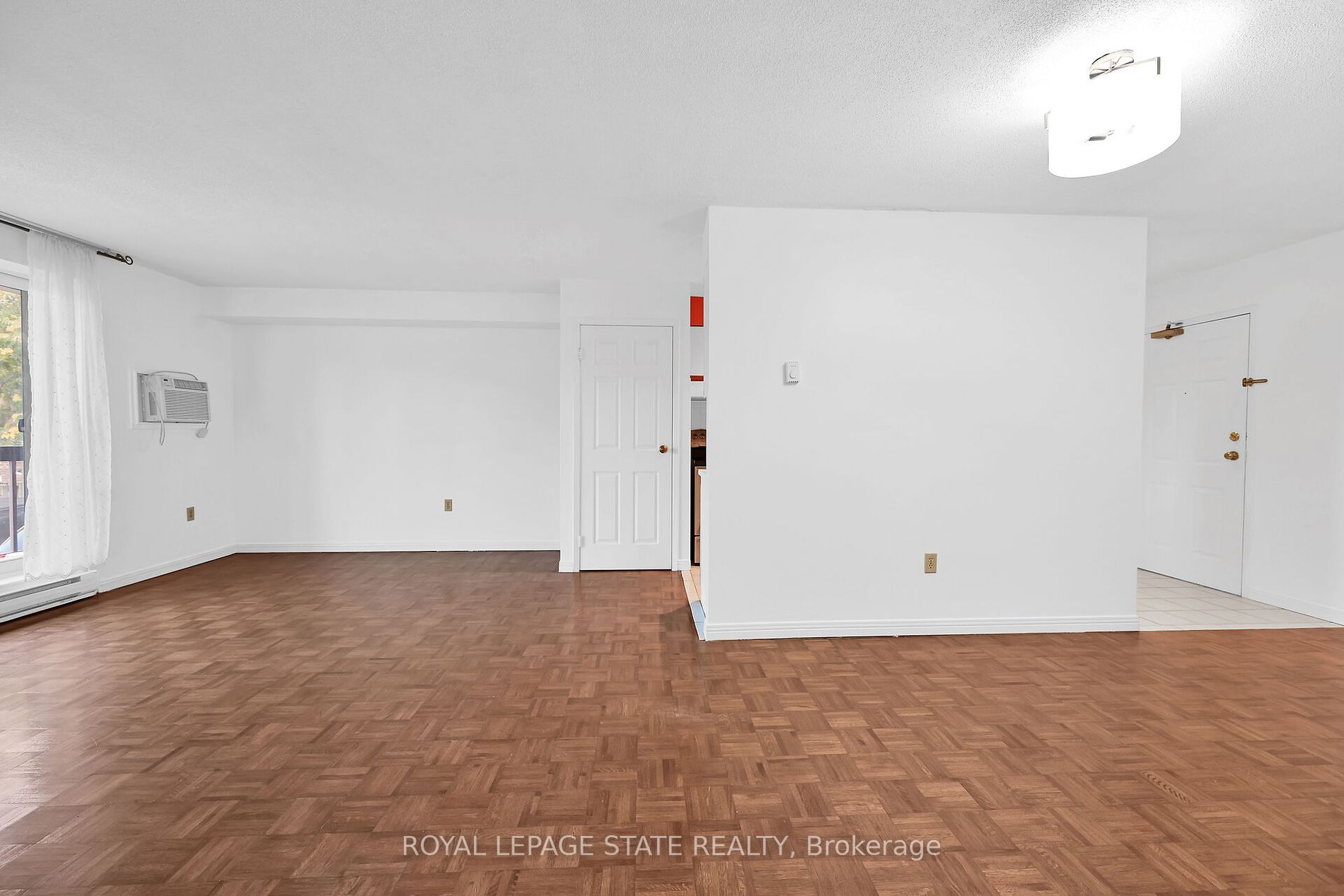 482 James St N 203 Property Photo 5