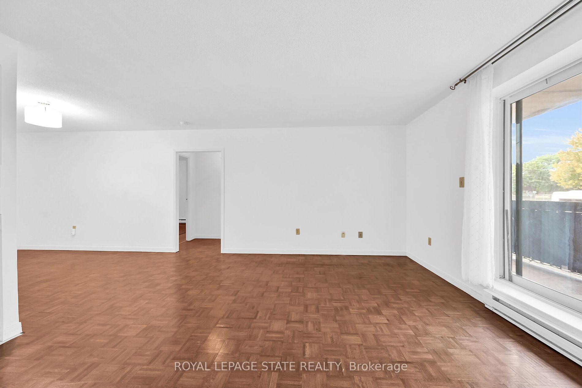 482 James St N 203 Property Photo 7