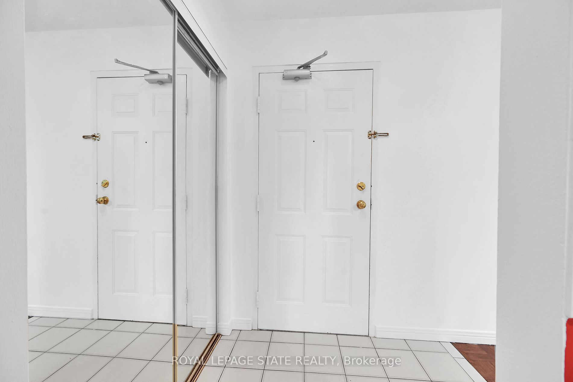 482 James St N 203 Property Photo 14