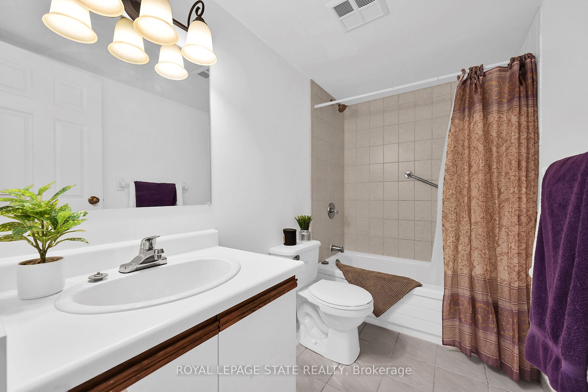482 James St N 203 Property Photo 26