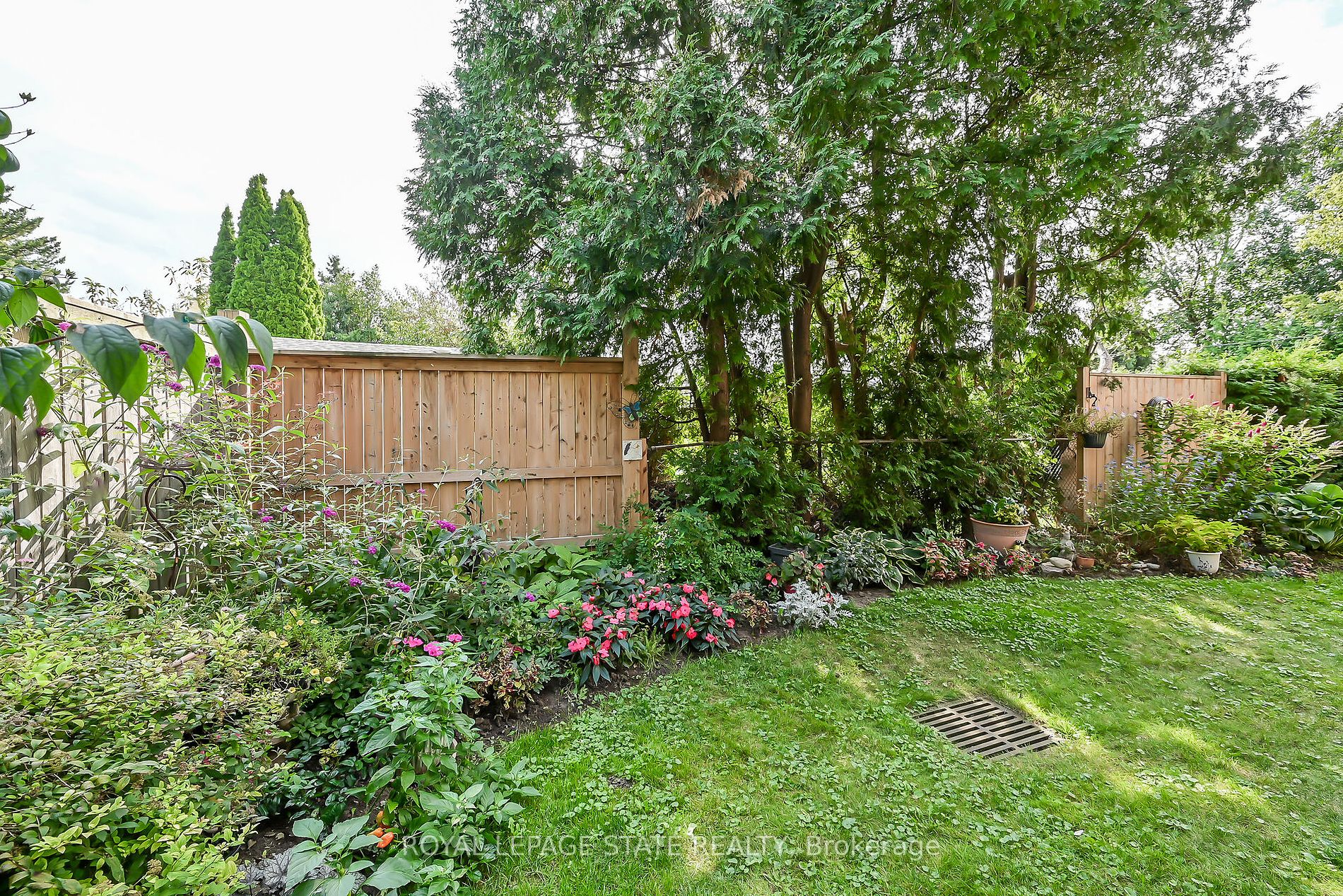 482 James St N 203 Property Photo 29