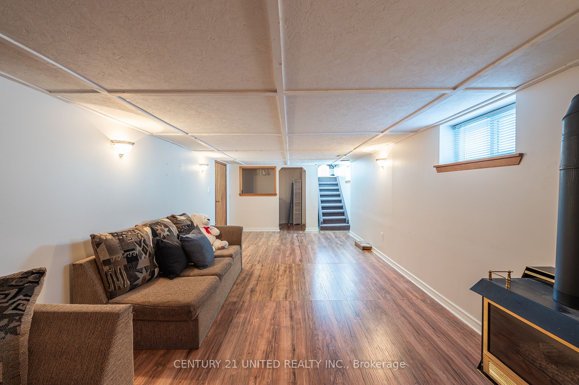 741 Third Ave Property Photo 19