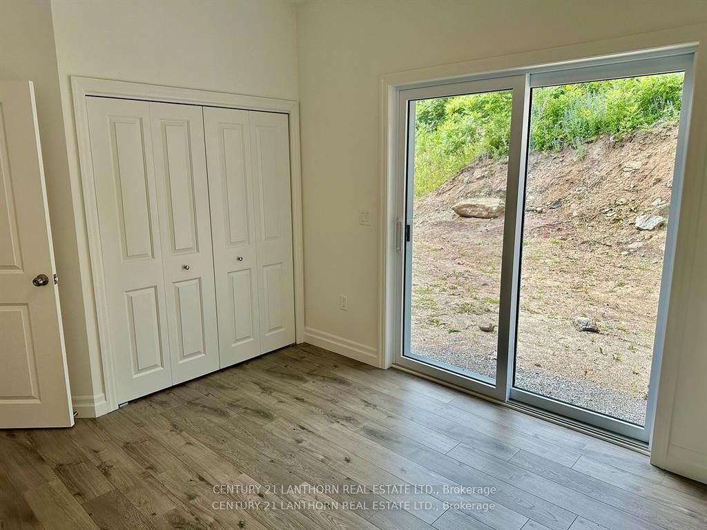 10 Gladstone St Property Photo 11