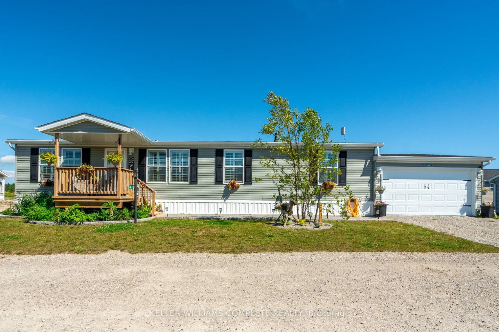 4 Bent Willow Court Property Photo 1