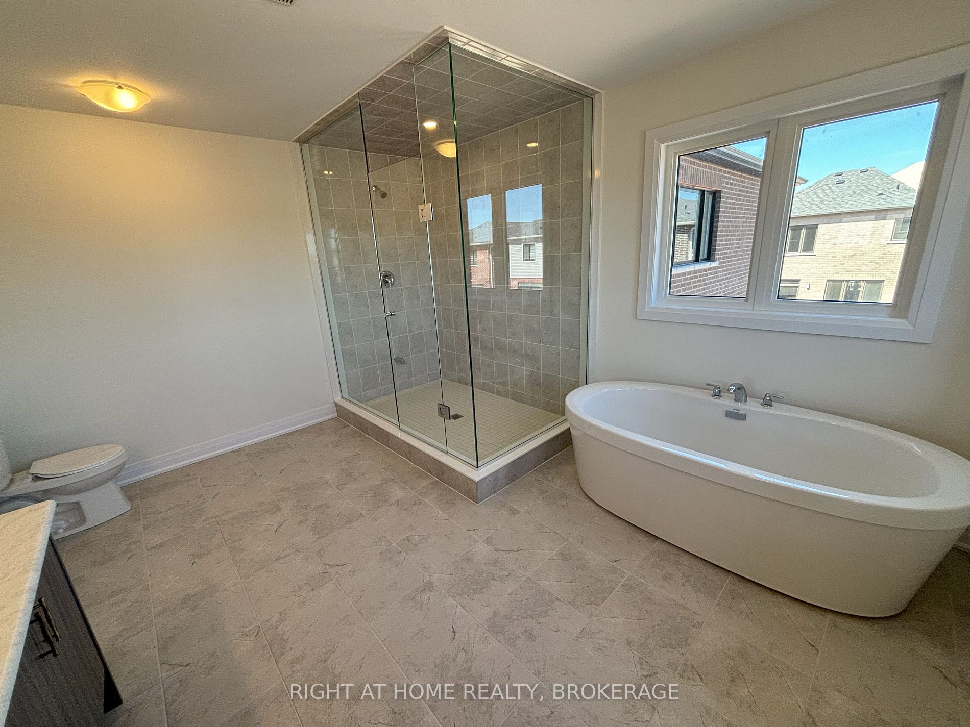 23 Langridge Way Property Photo 6