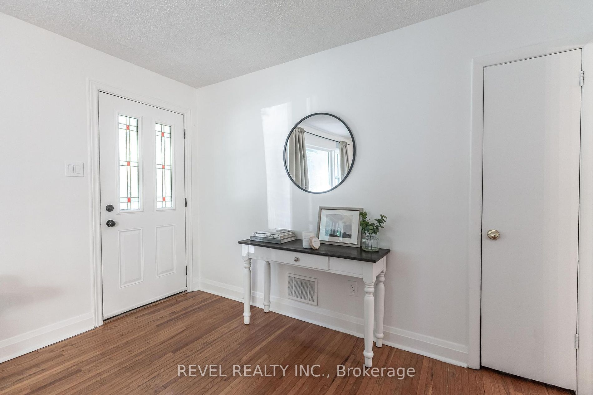 31 Academy St Property Photo 13
