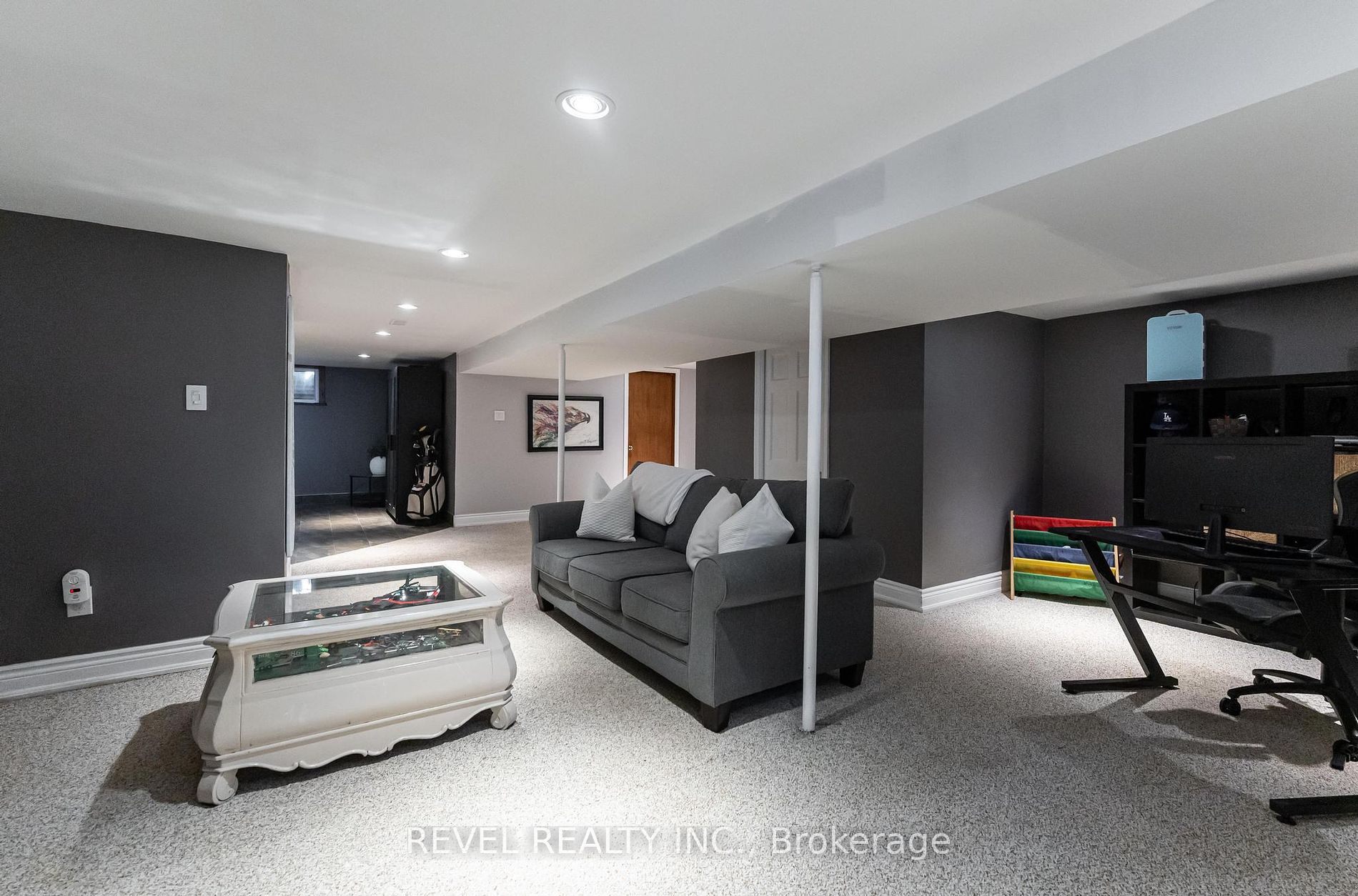 31 Academy St Property Photo 19