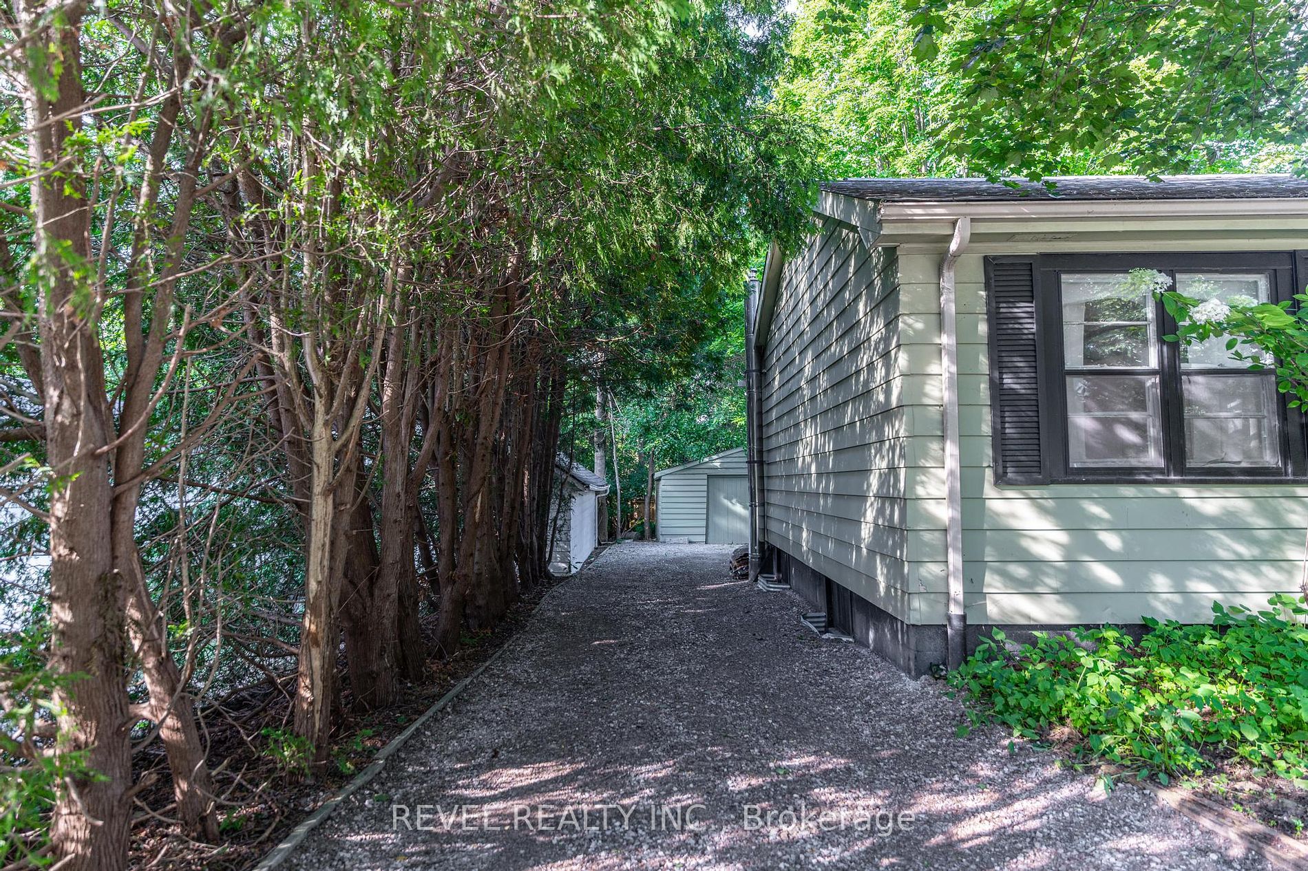 31 Academy St Property Photo 23