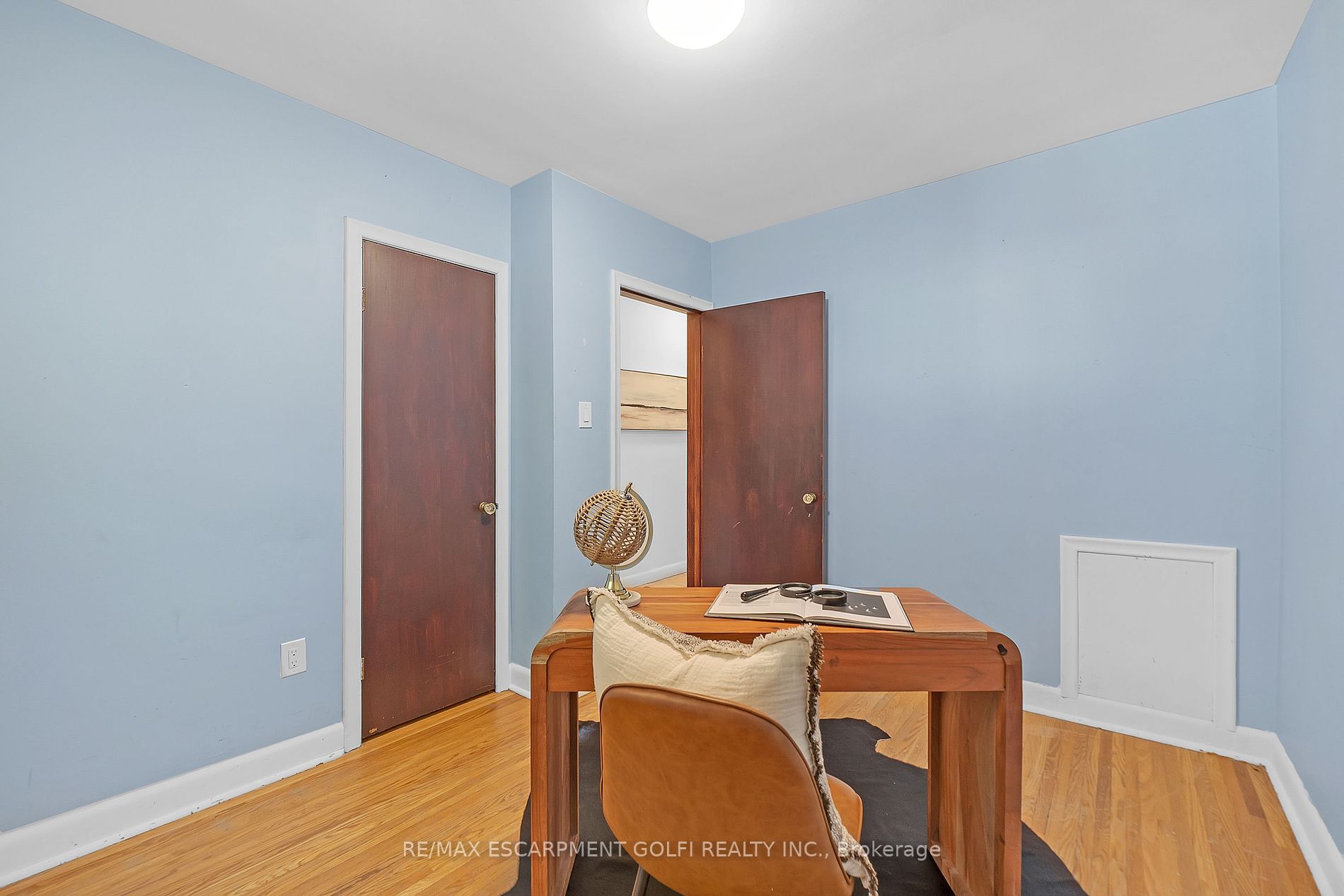 49 Cheryl Ave Property Photo 11