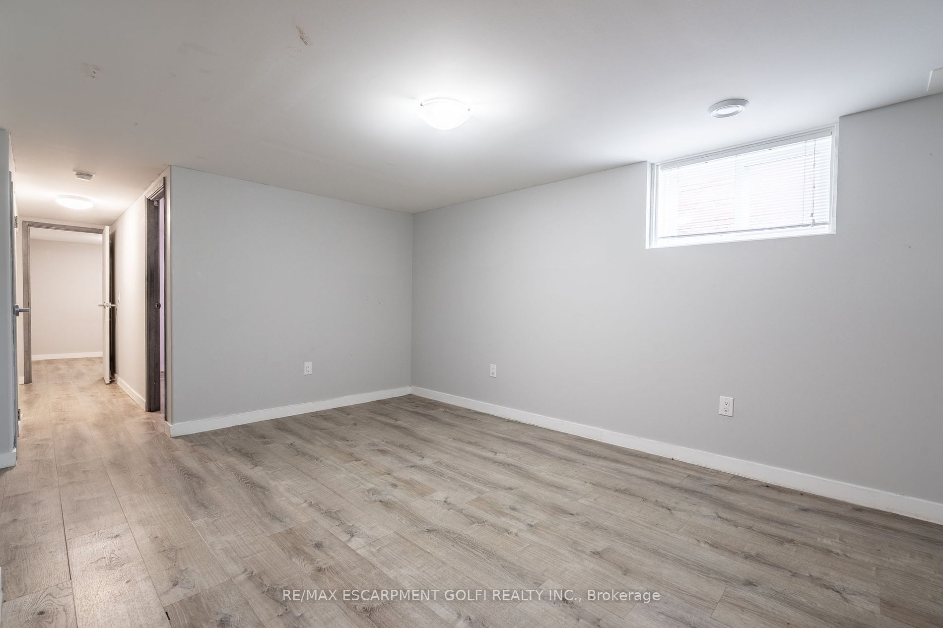 49 Cheryl Ave Property Photo 24