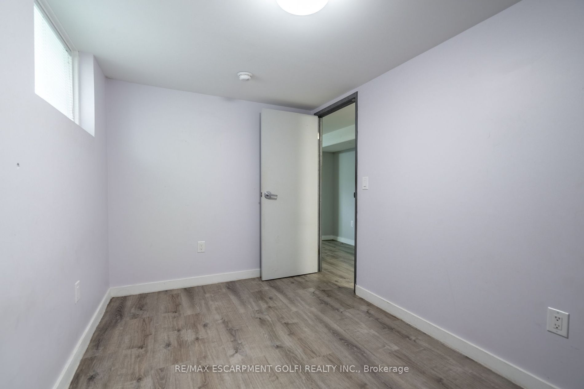 49 Cheryl Ave Property Photo 28
