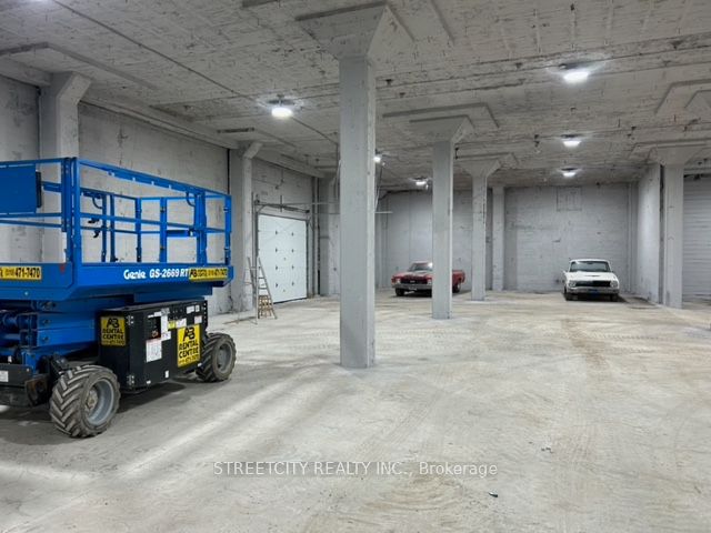 140 Elizabeth St Property Photo 7