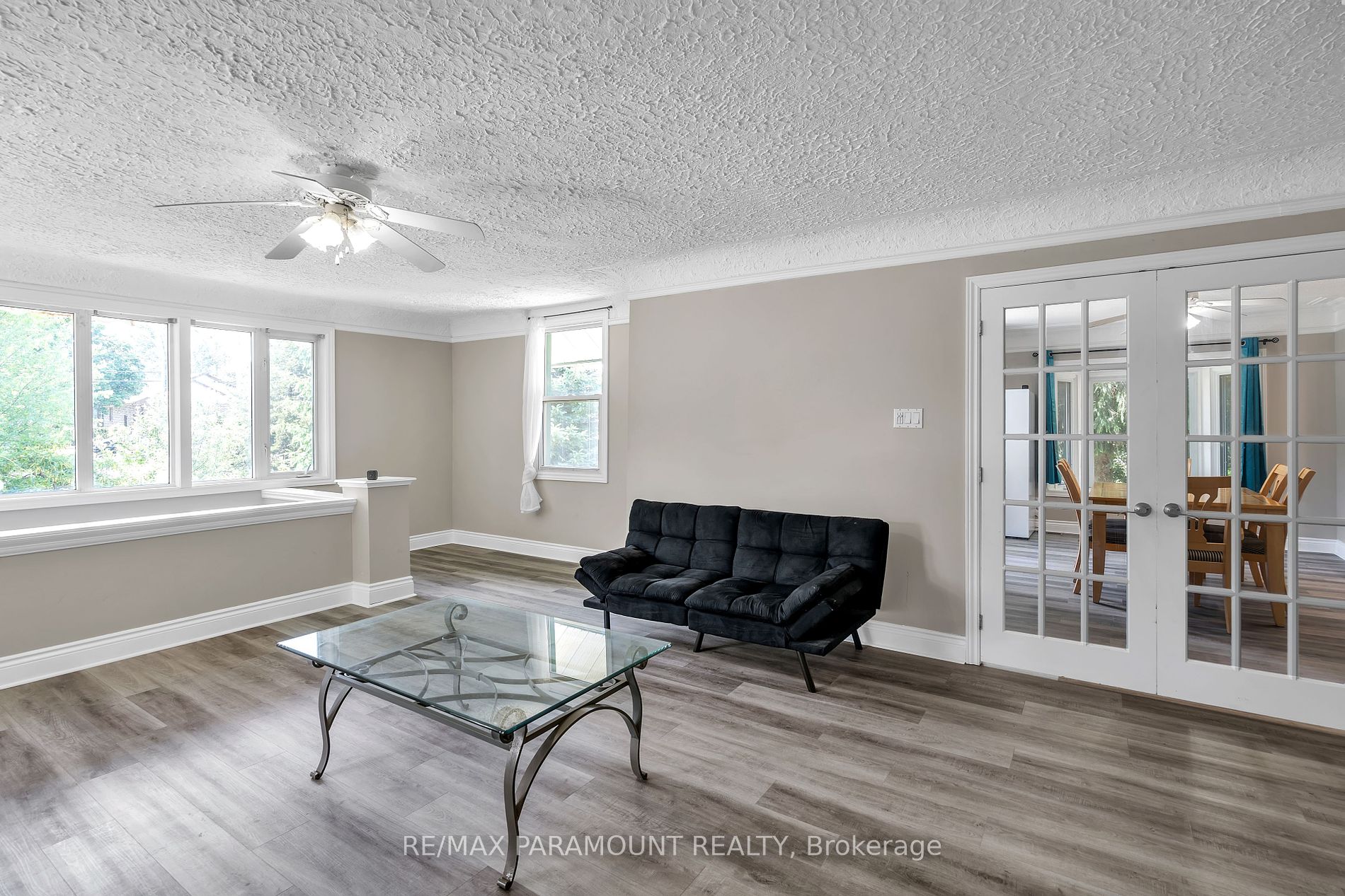 1778 Parkhurst Ave Property Photo 2