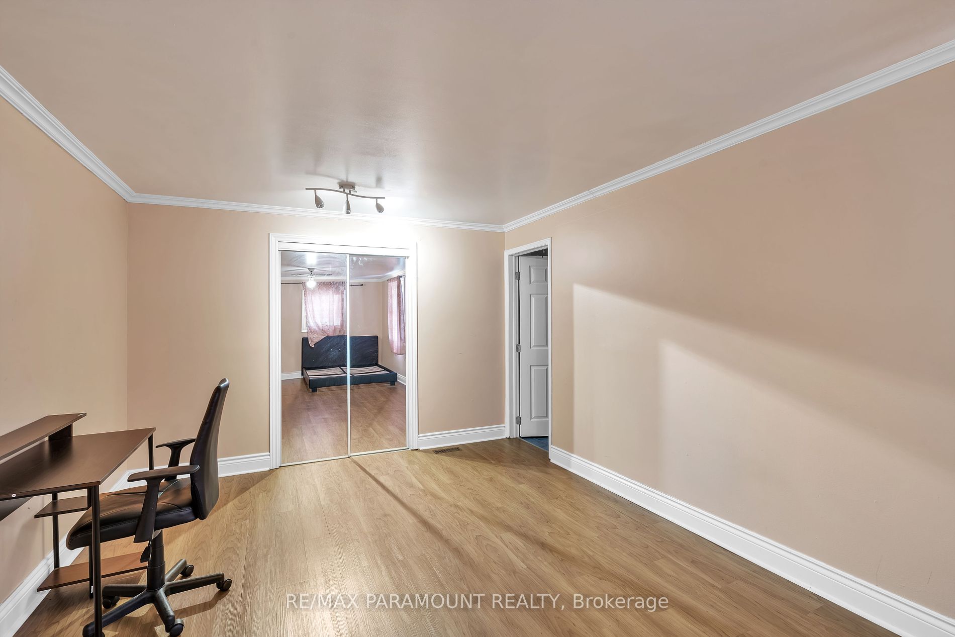 1778 Parkhurst Ave Property Photo 15