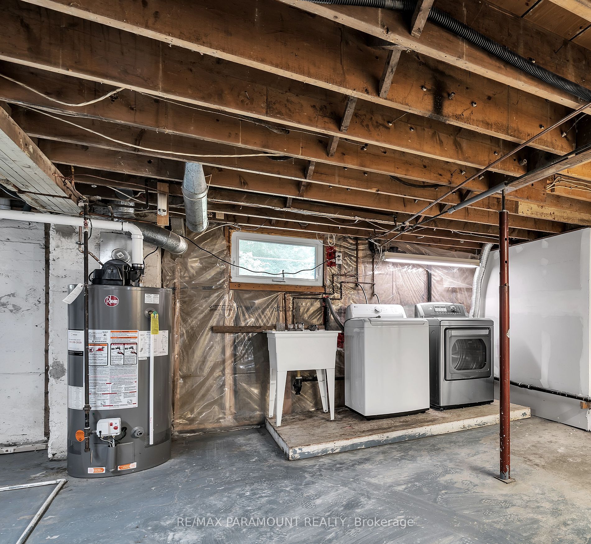 1778 Parkhurst Ave Property Photo 31
