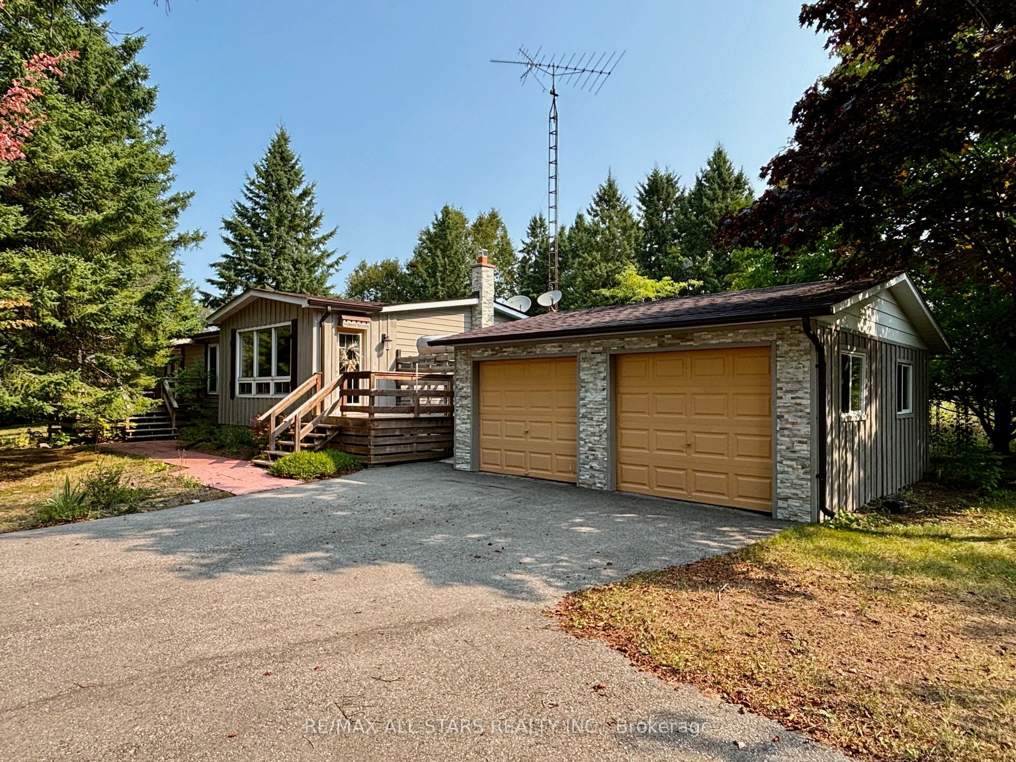 332 Portage Road Property Photo 1